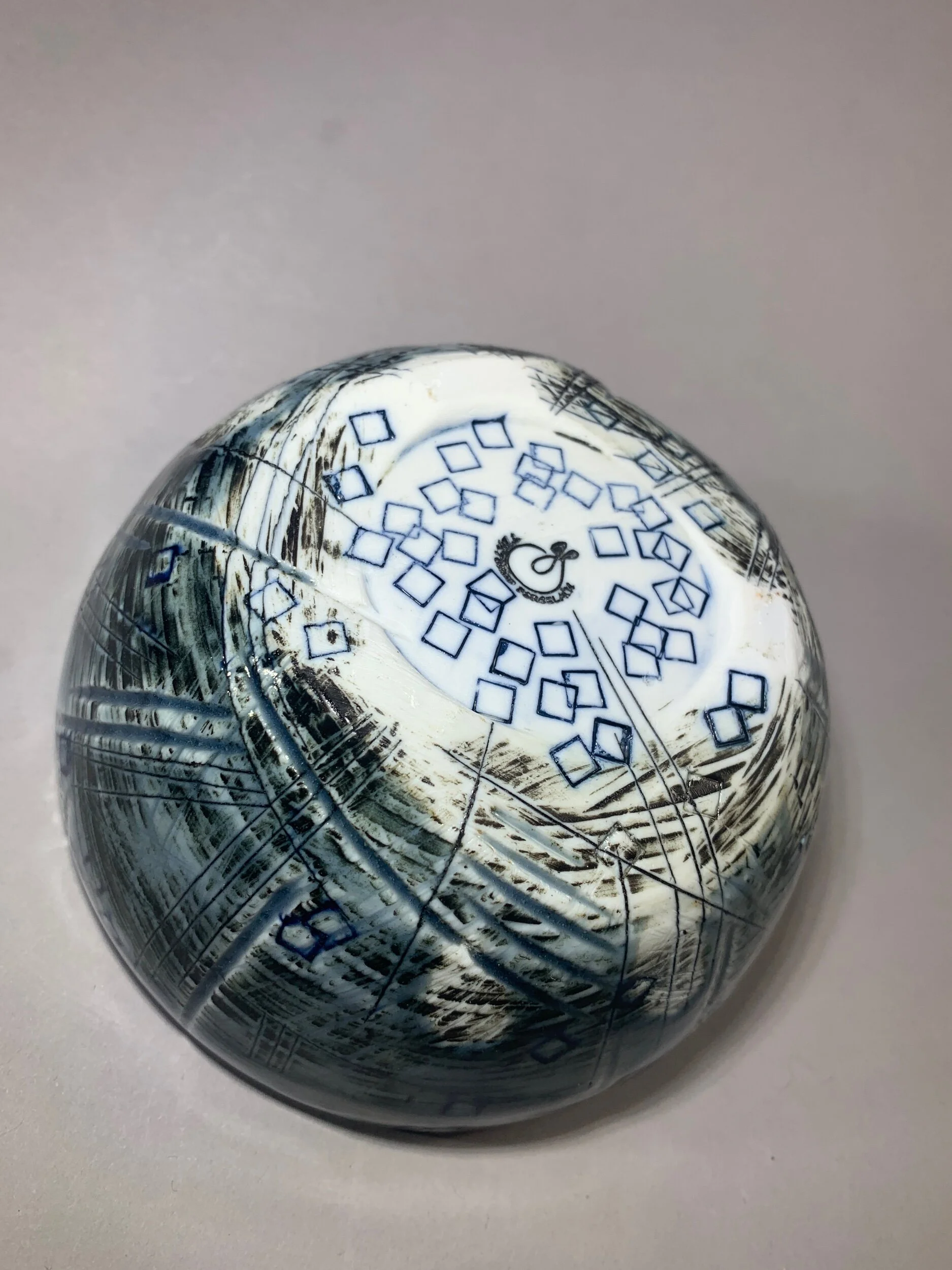 63C1A549-8FD8-44E9-BA98-71D620504962