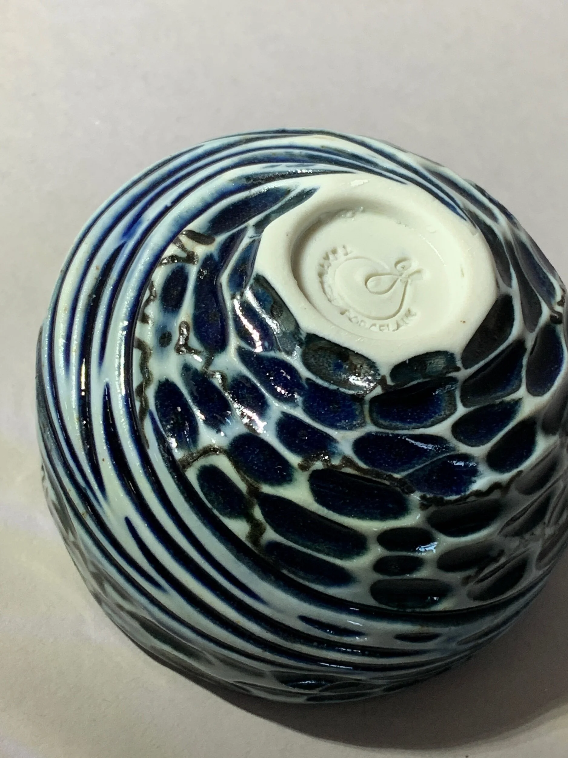 12AB61DC-2D57-4E7E-BE89-76BC4D7B2F06