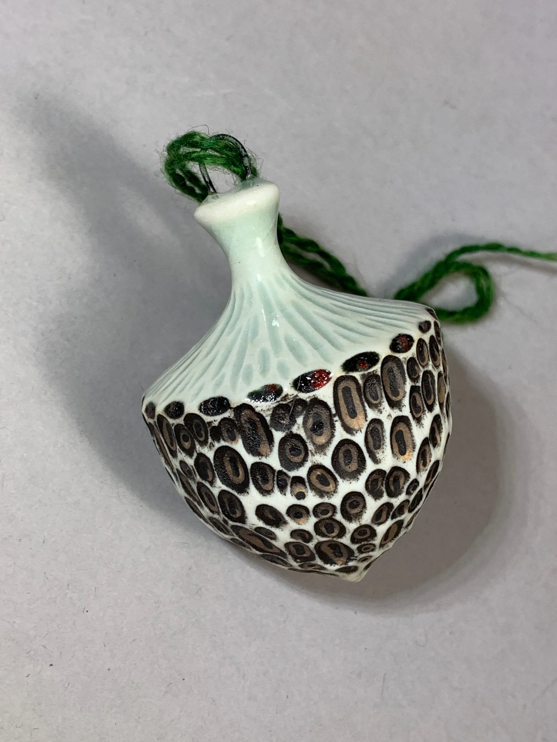 6B757EF5-9199-4EB2-B849-F0B841E057D5