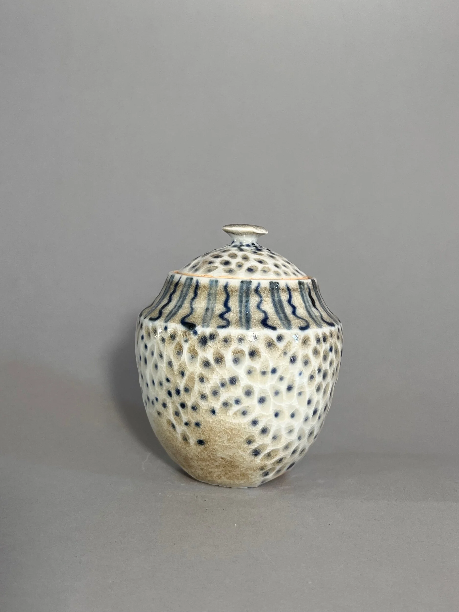 EFF56C44-0D50-4D39-8328-216DF26D9BE4