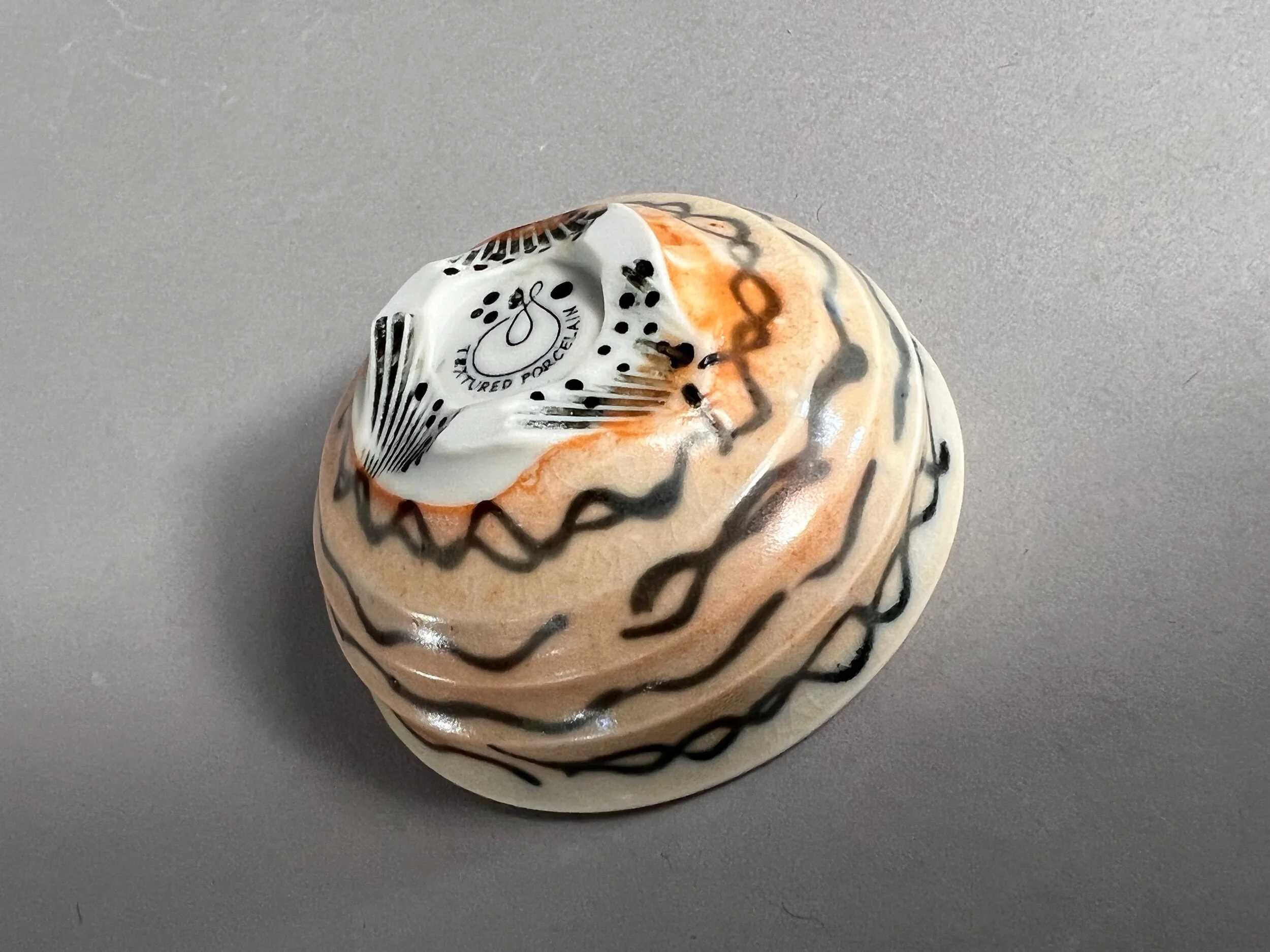 B85AEFA6-D396-4907-83D8-B919EDC8B5EB