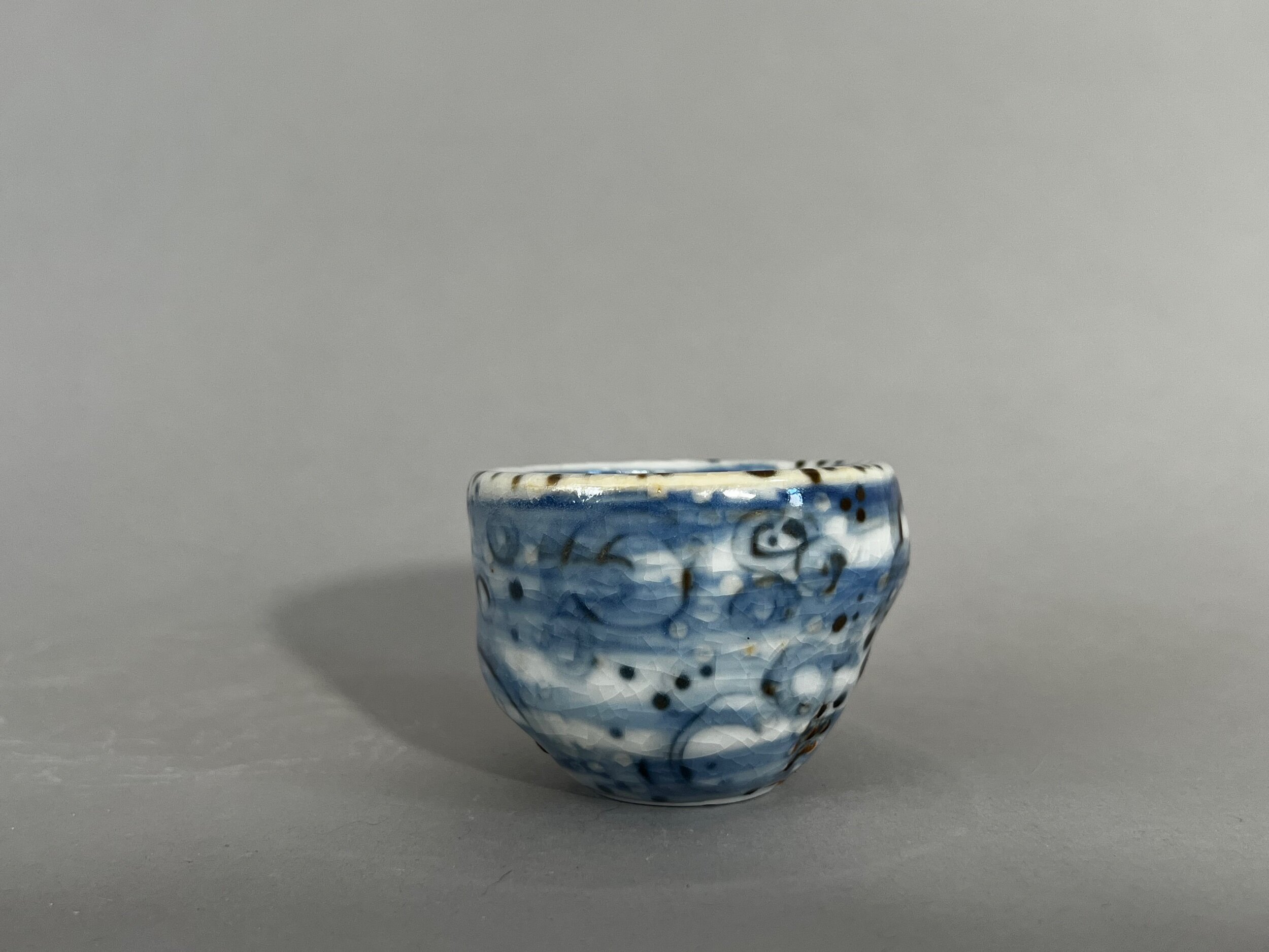 6FB87D99-3263-4F5B-BC01-003CF3E5F92C