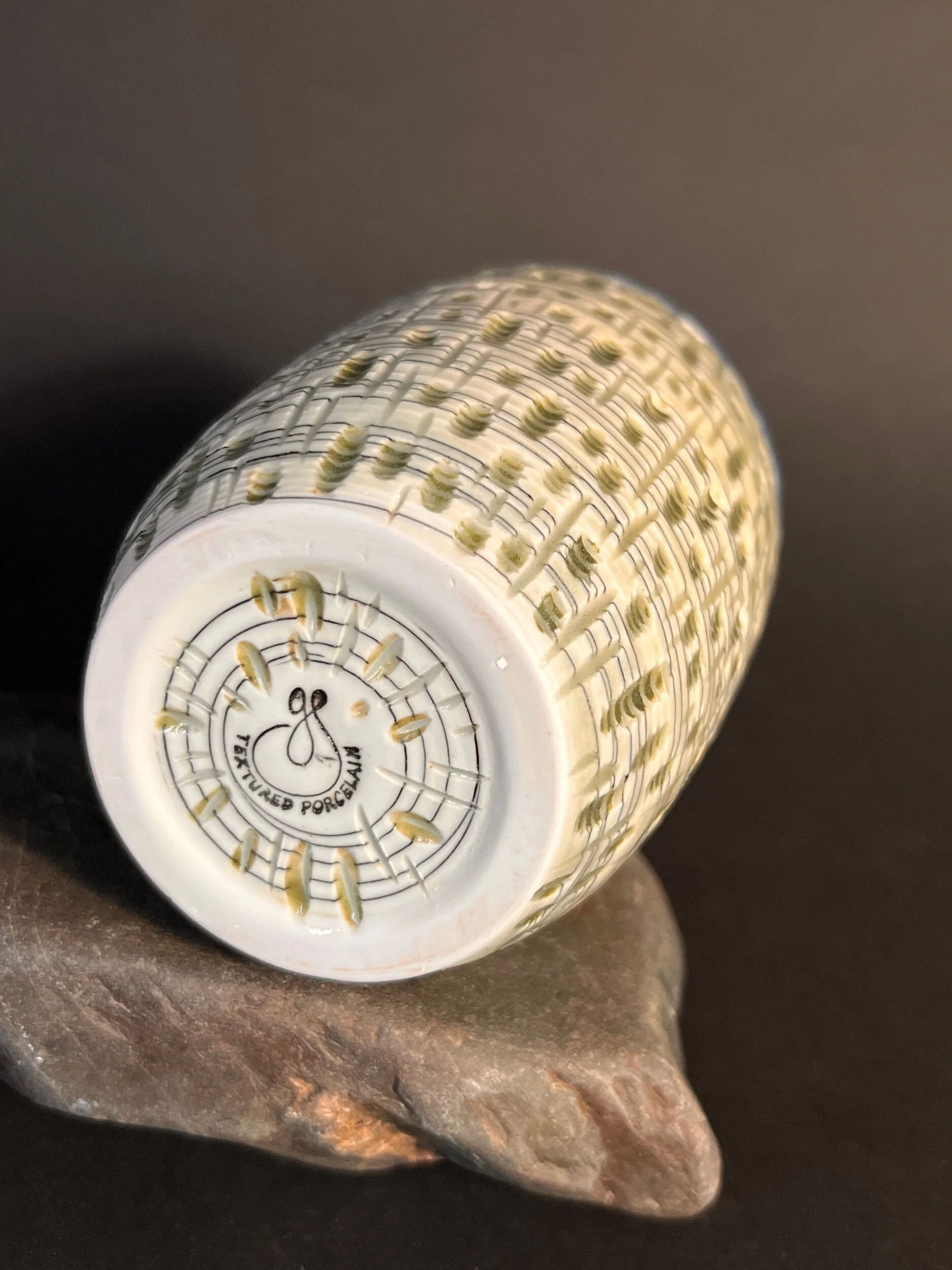 3E93DD43-C4D1-49C9-B6CB-0DF6F1BBB2D8