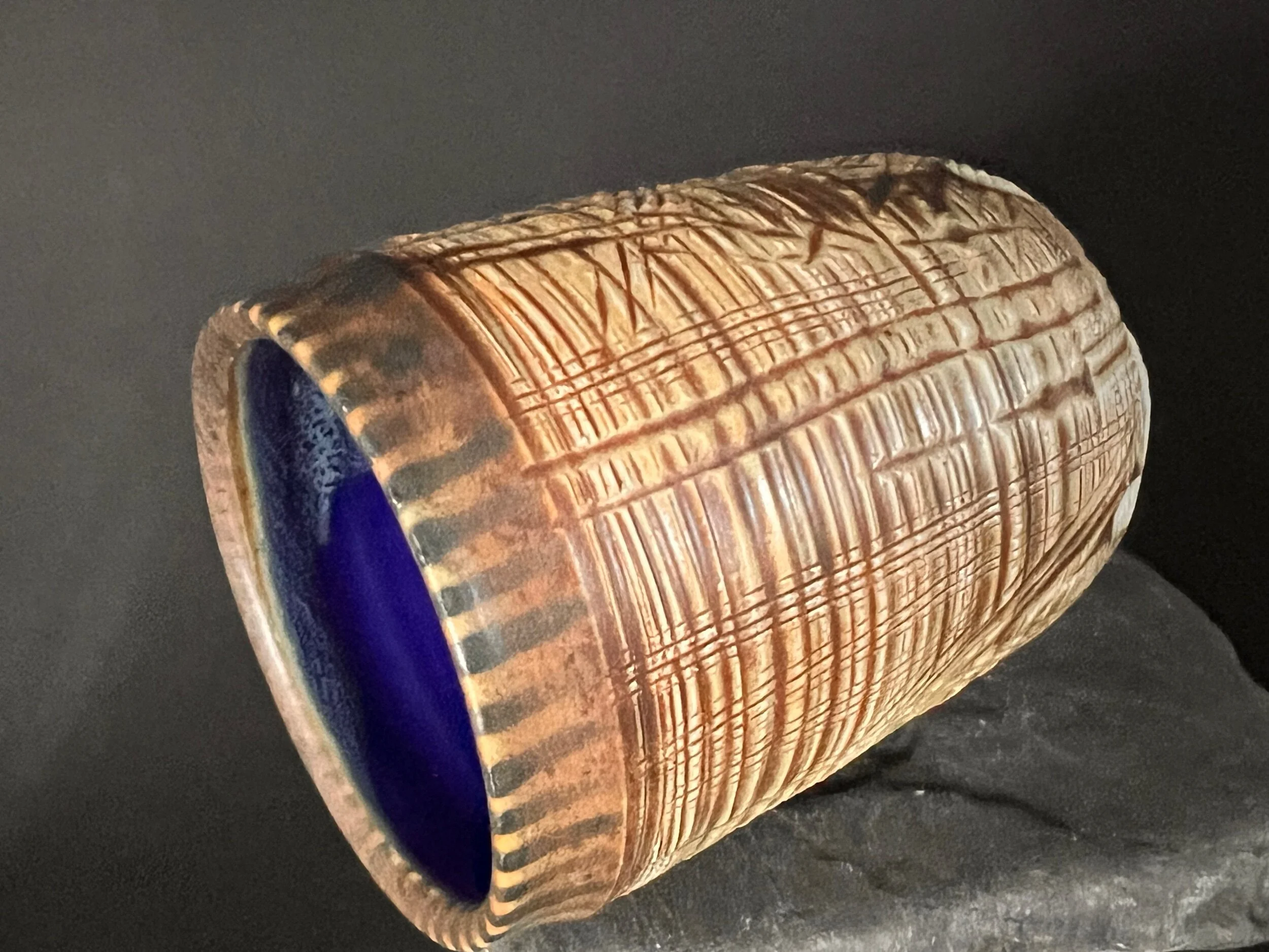 B06072E6-E3D4-459E-9619-63CD1AE75F26