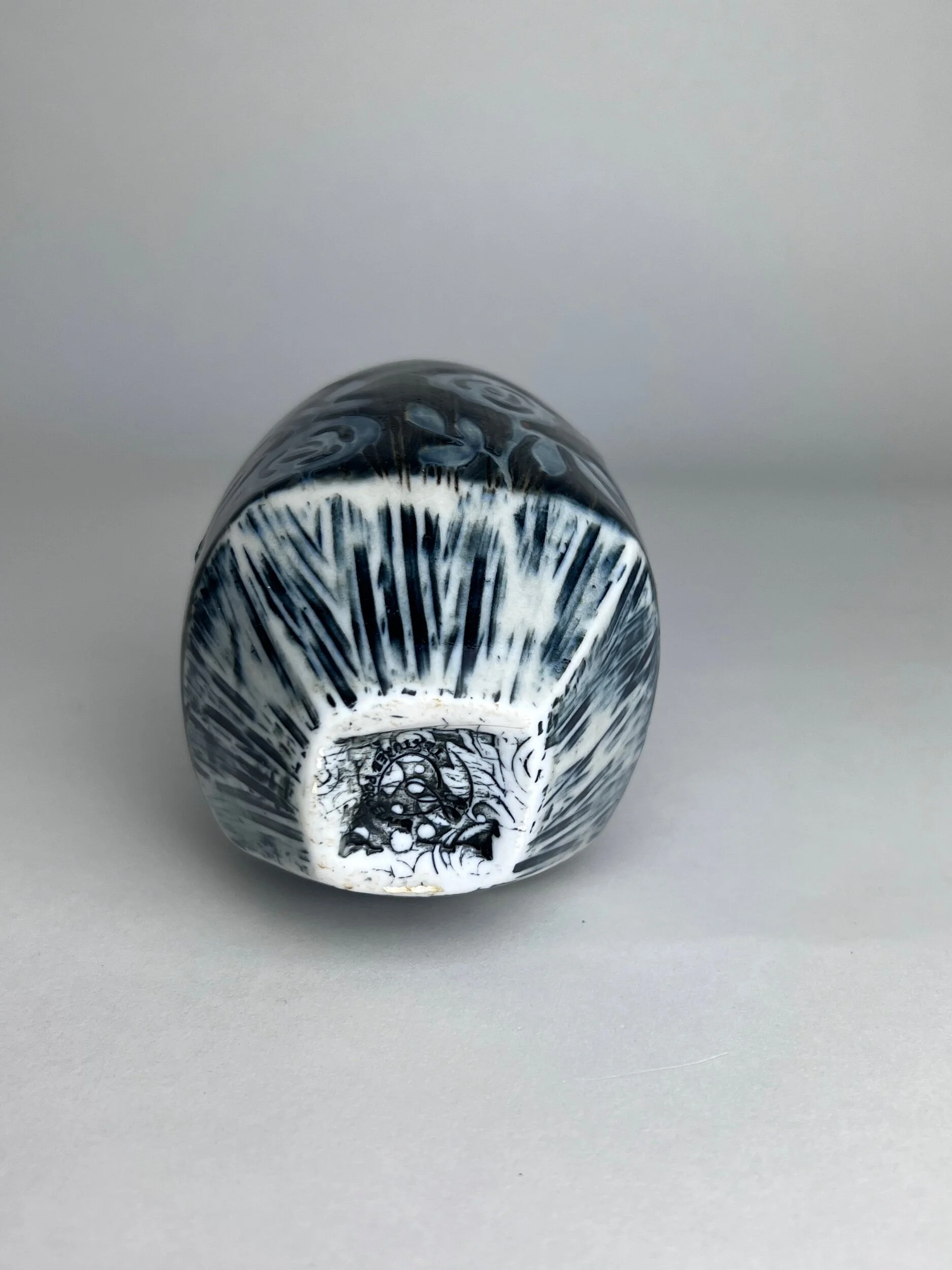 96C44603-7F29-4819-B17B-05F59E5D6EA2