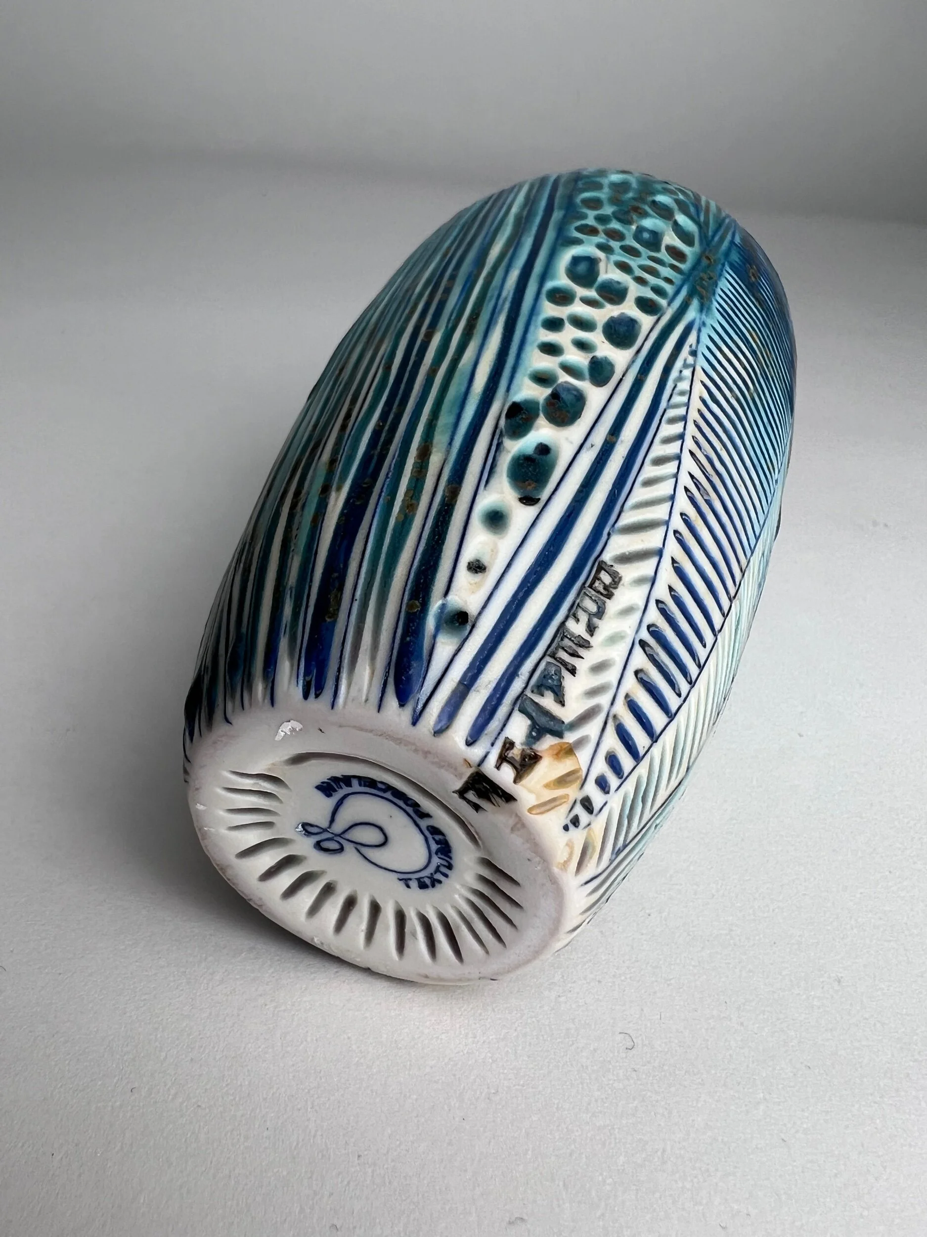 8EDA5CE6-8A51-4F43-9321-681812BB85E6