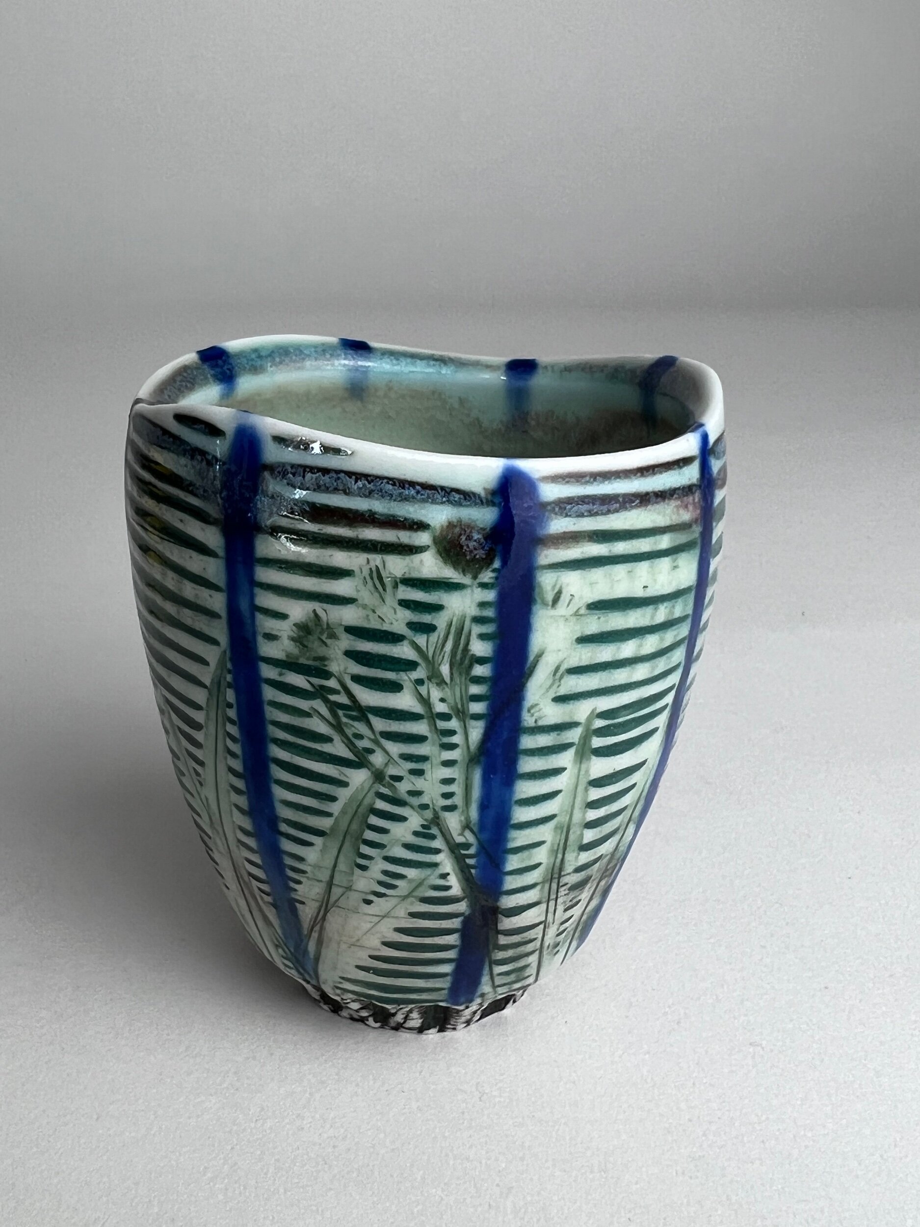 7170C95E-FD5C-40A8-B639-AF802F454619