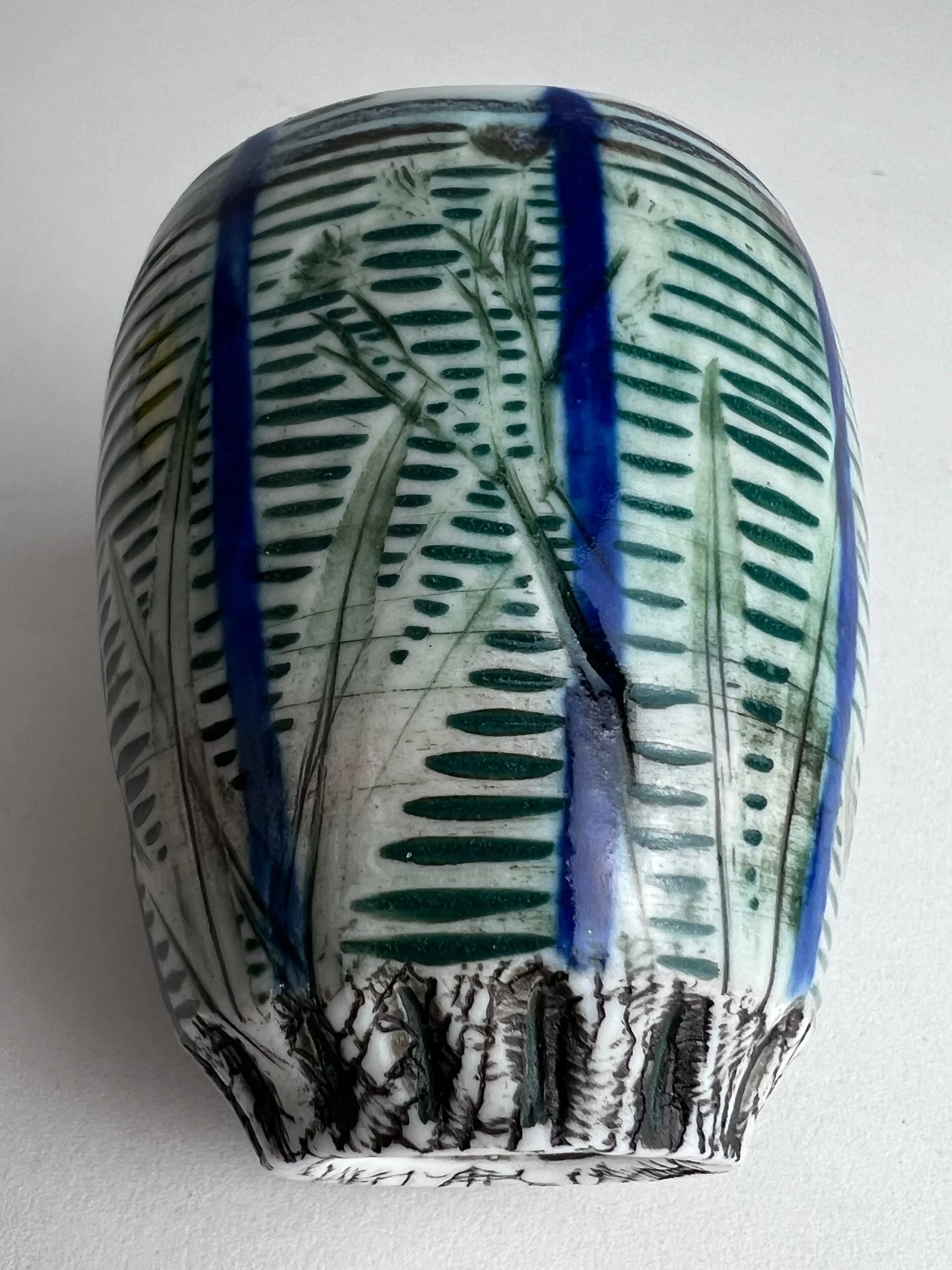 64D8C0D3-AC48-45E6-BEED-77D001BB02FB