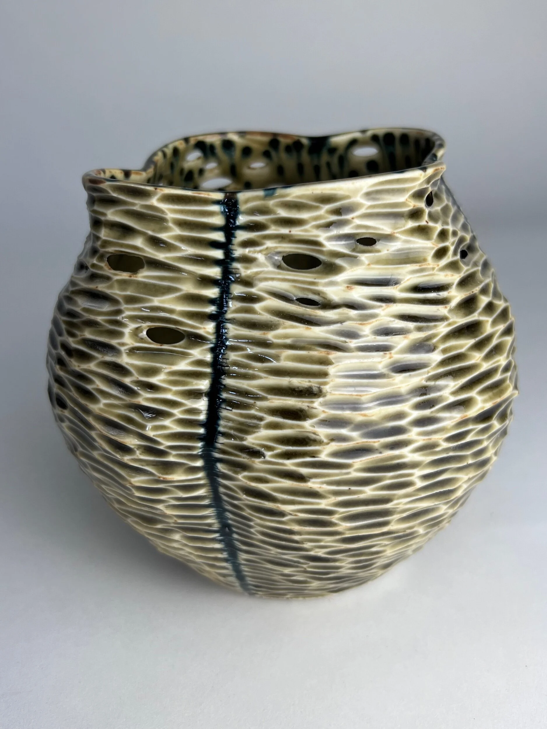 5880C598-300C-4D30-875C-89F5D229AB47