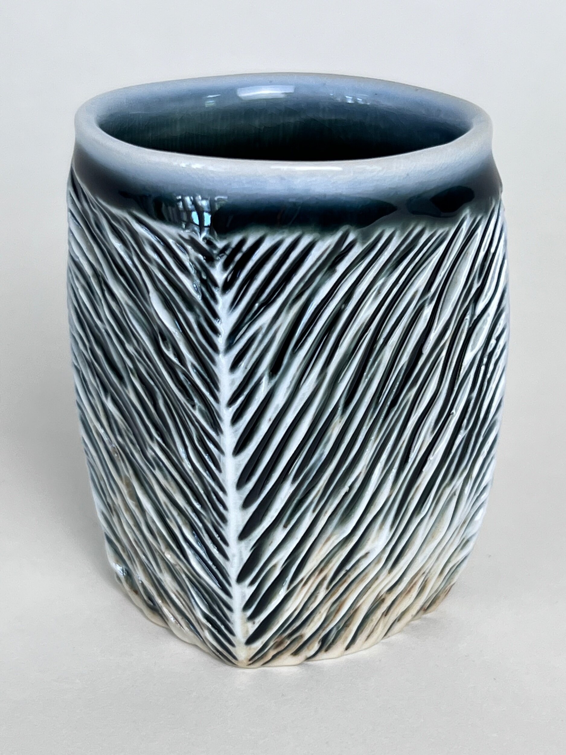 01EDB22B-7647-4CCF-AAB9-25A9F49B376A