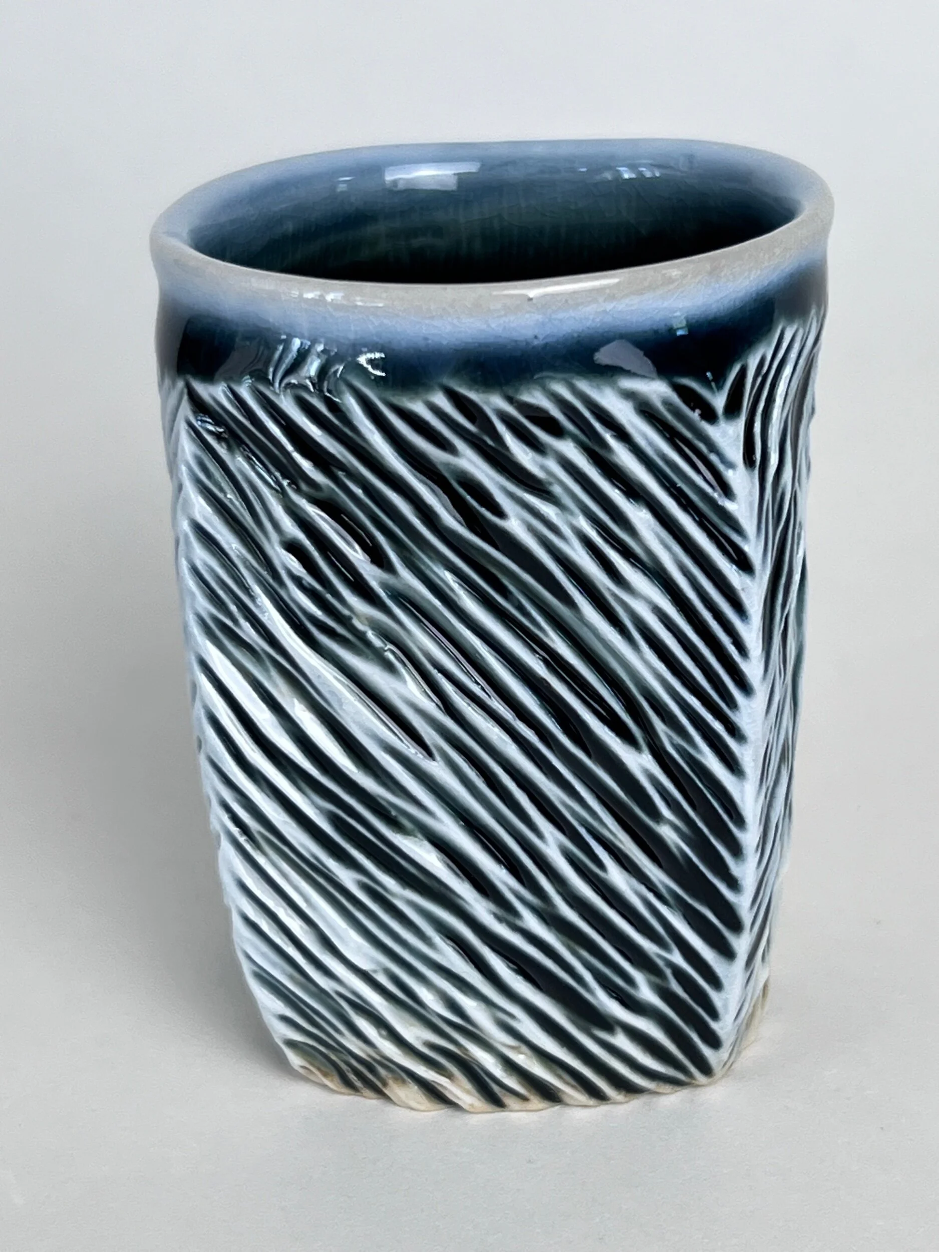 6266F0D5-B2B1-45DA-90D5-403992A800A6