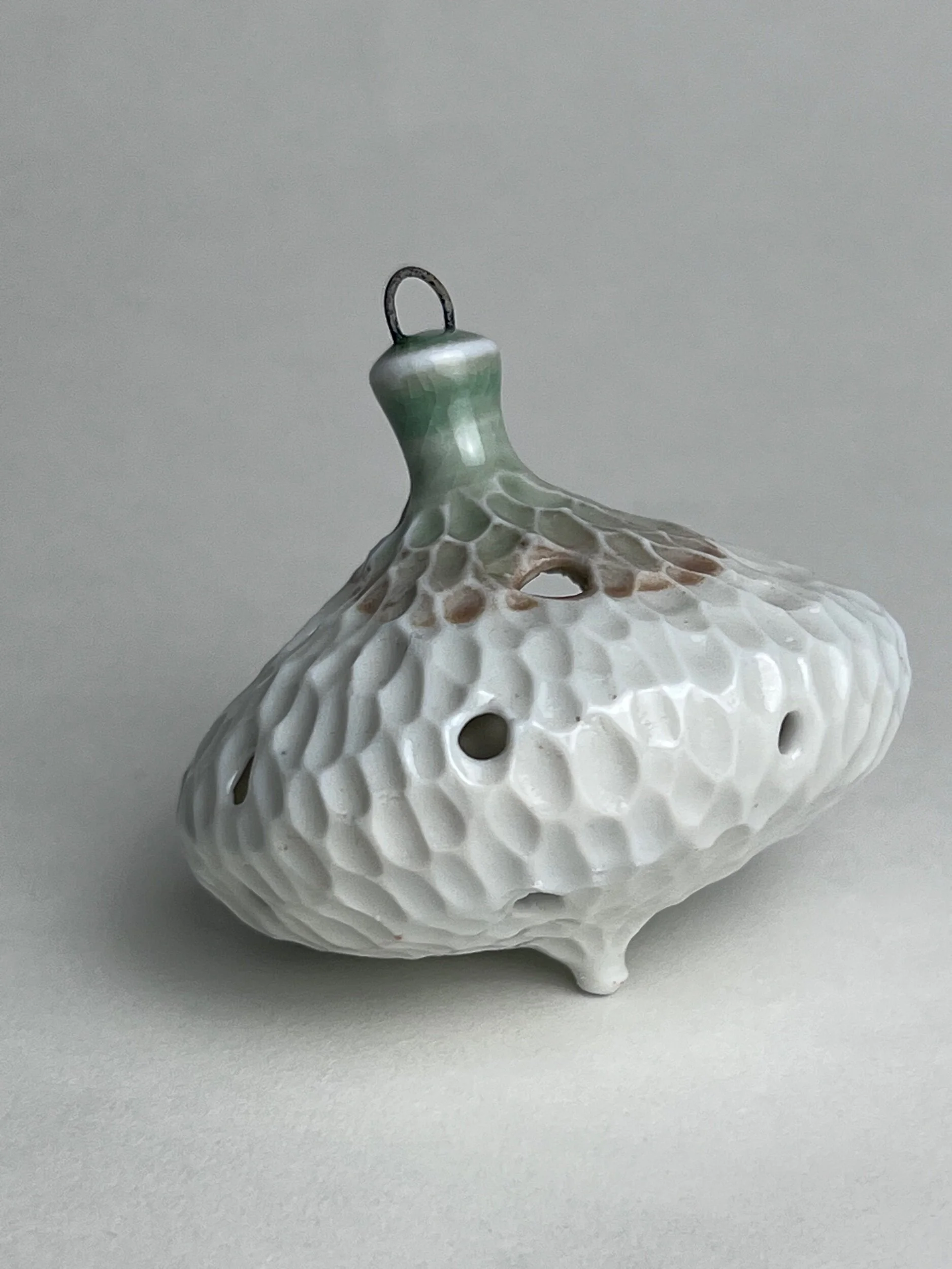 E4FBE2A0-F706-4023-80B7-1E4BB1855856