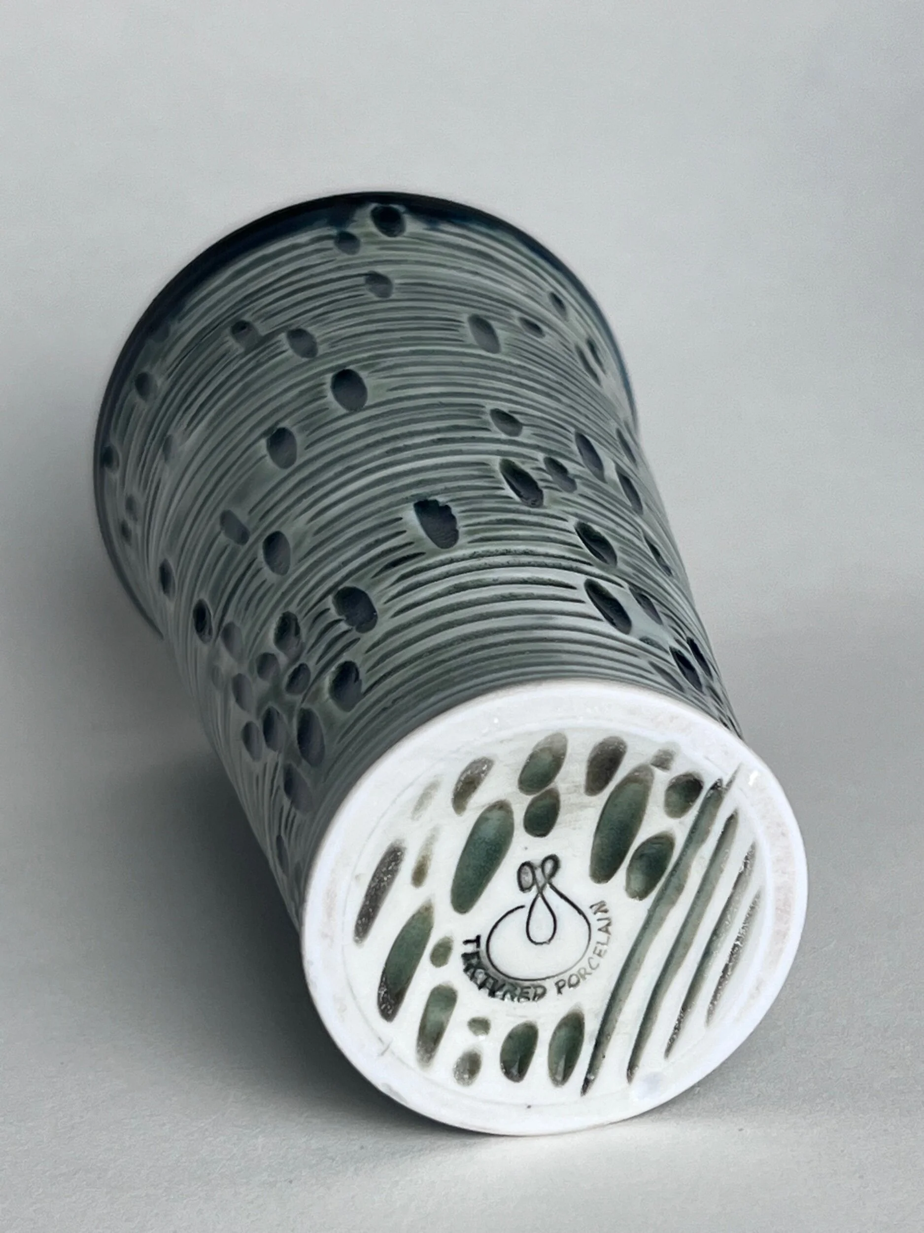 C506B924-EC0D-43F5-B4C0-644A16908505