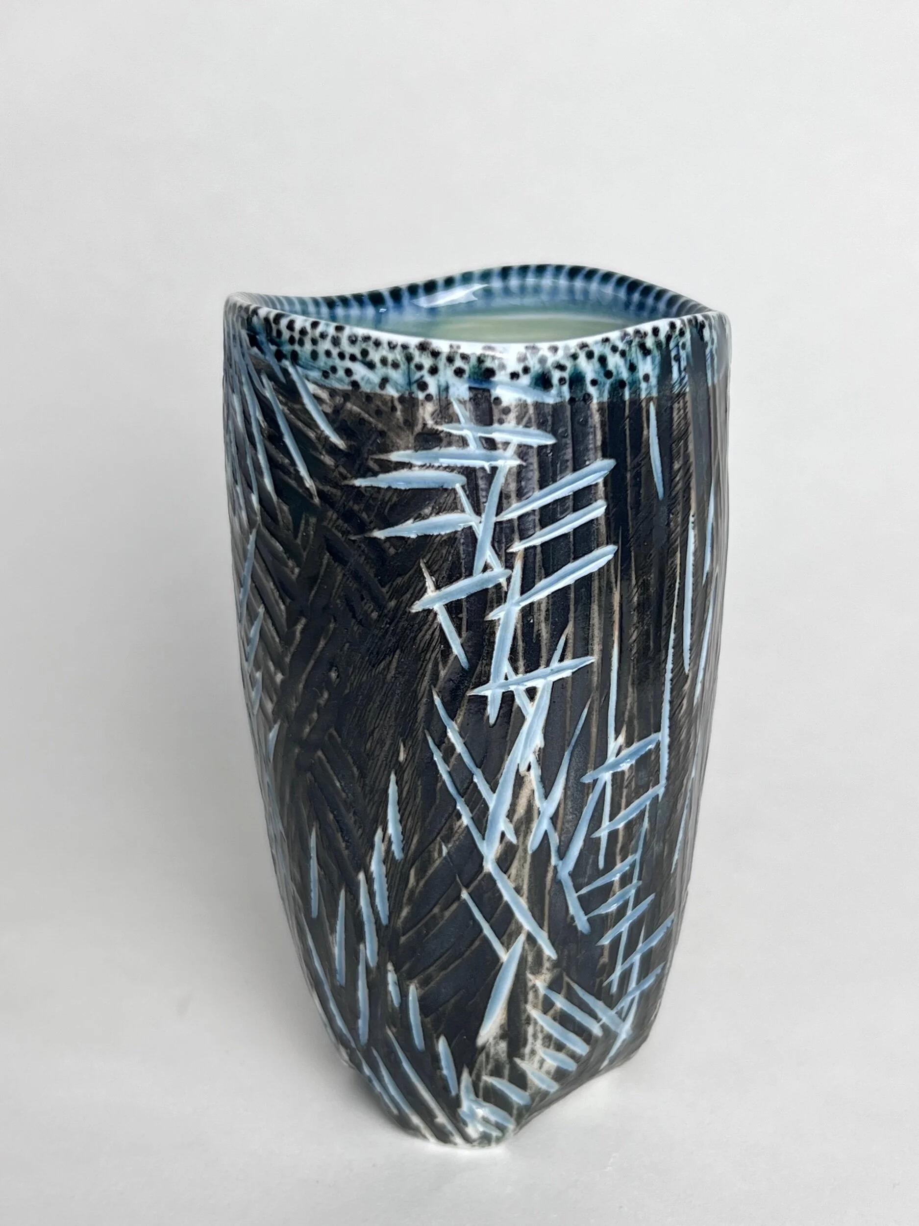 8A4512B1-DF86-4ADC-9AFB-FDAB0BF57234