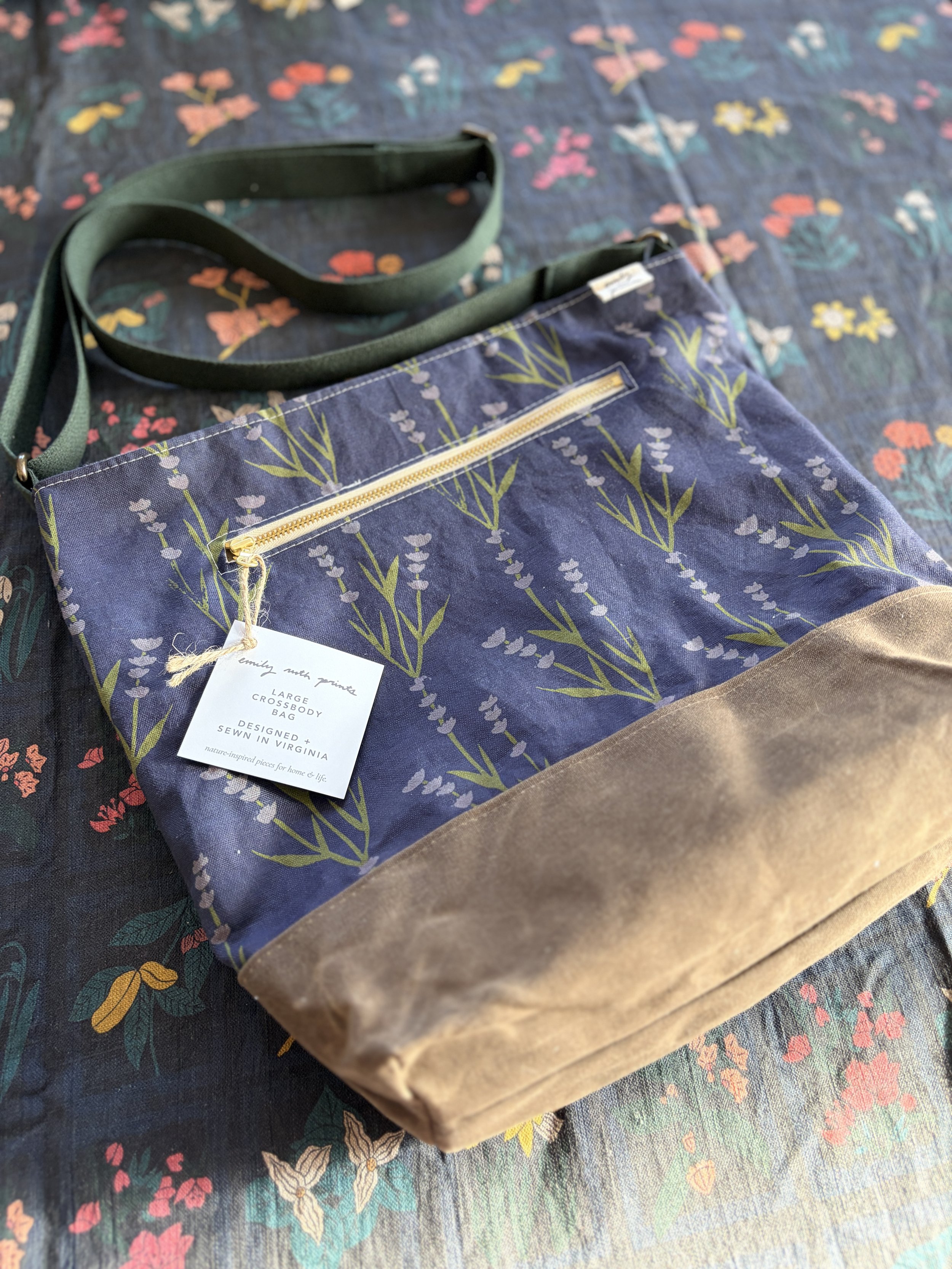 Large Crossbody - Lavender