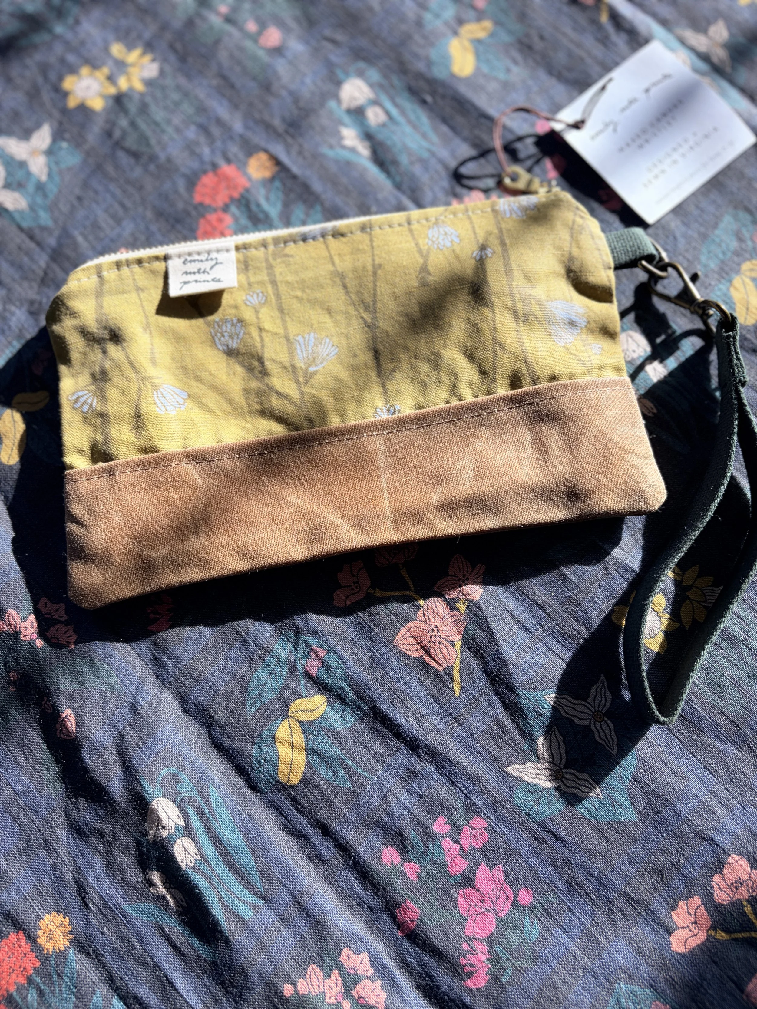 Wristlet- chicory