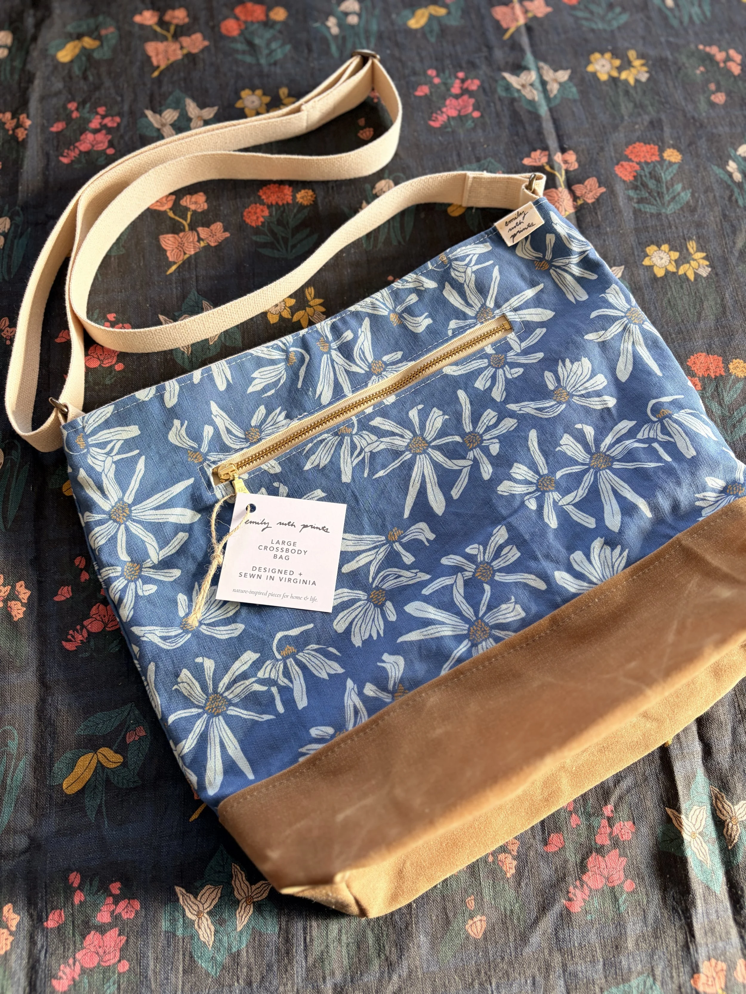 Large Crossbody - Daisy