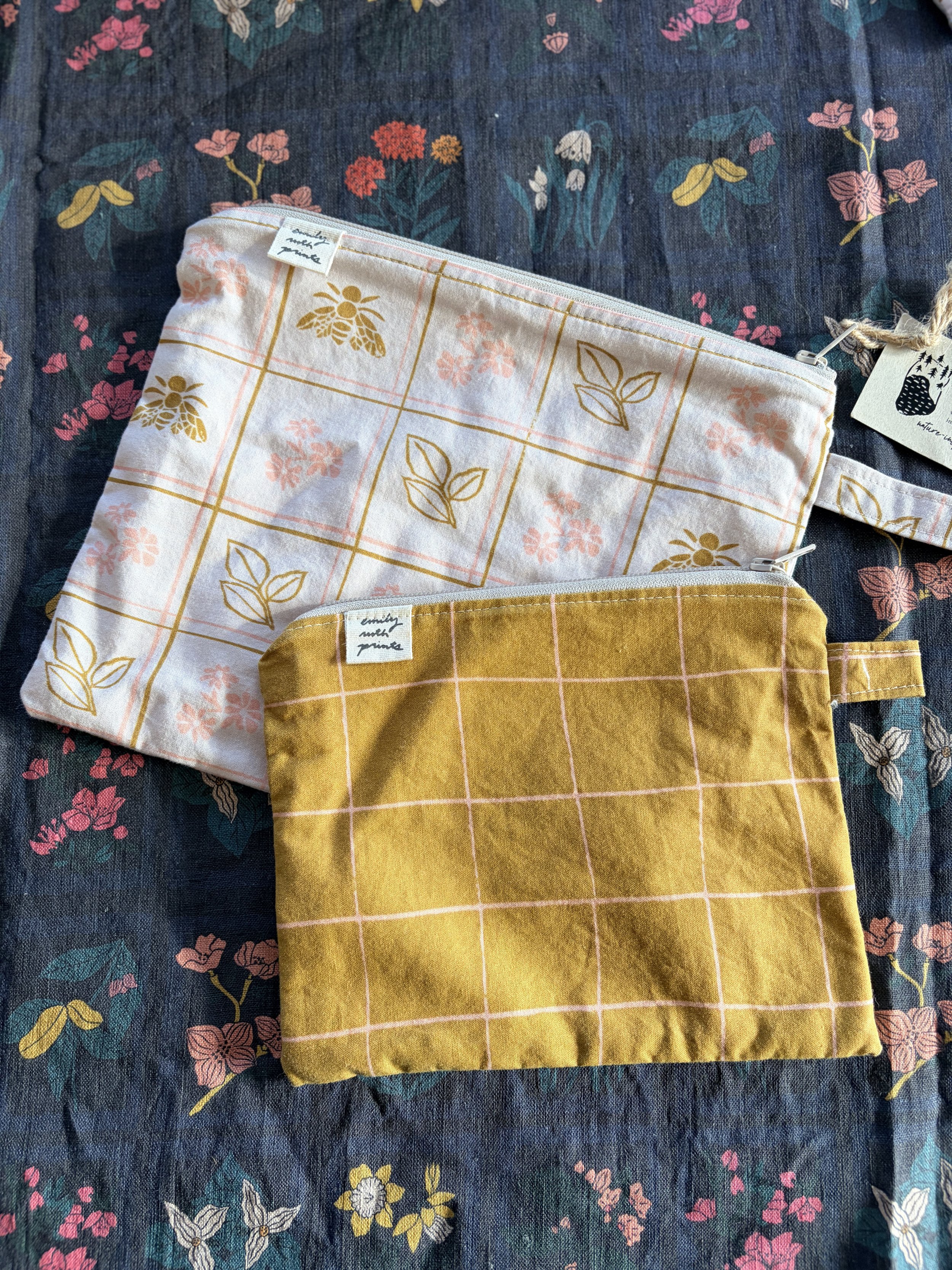 Zipper pouch set