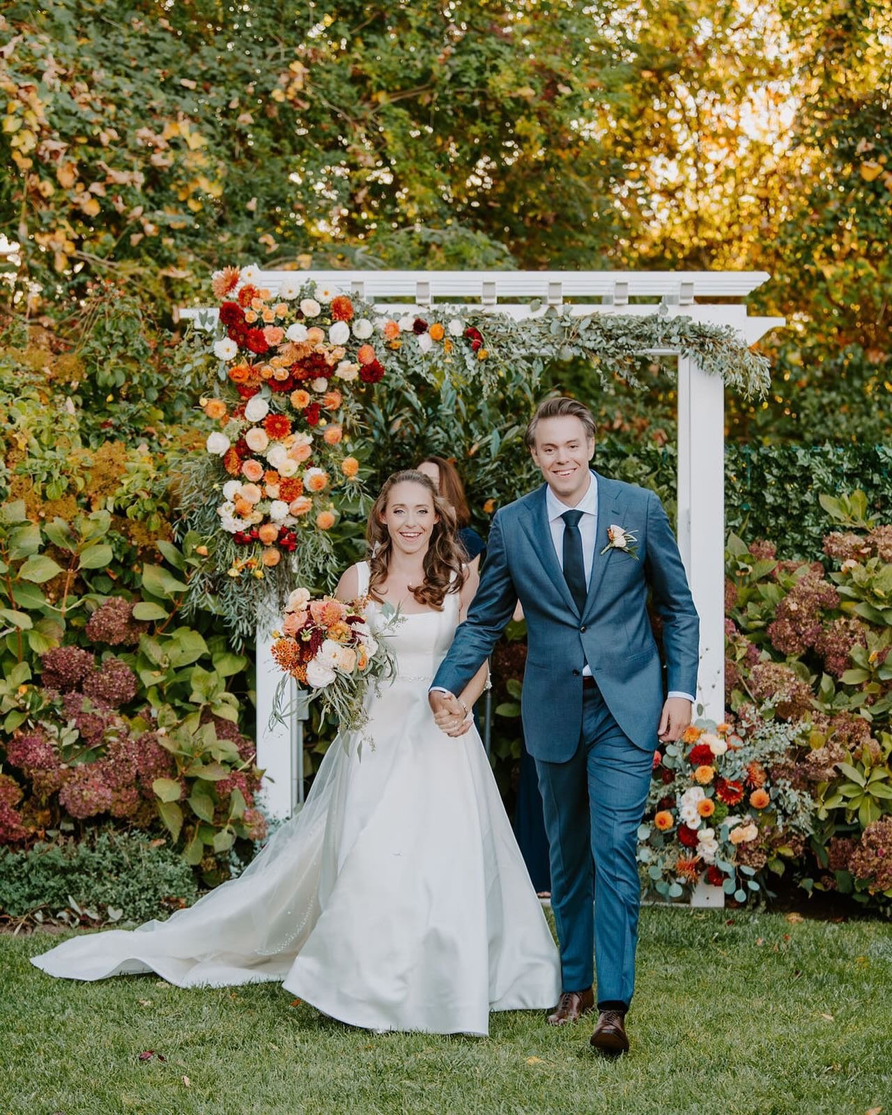 A sneak peek of the sneak peek 👀 

Cant wait to share more from Anna and Stephen&rsquo;s stunning Cape celebration this past weekend!