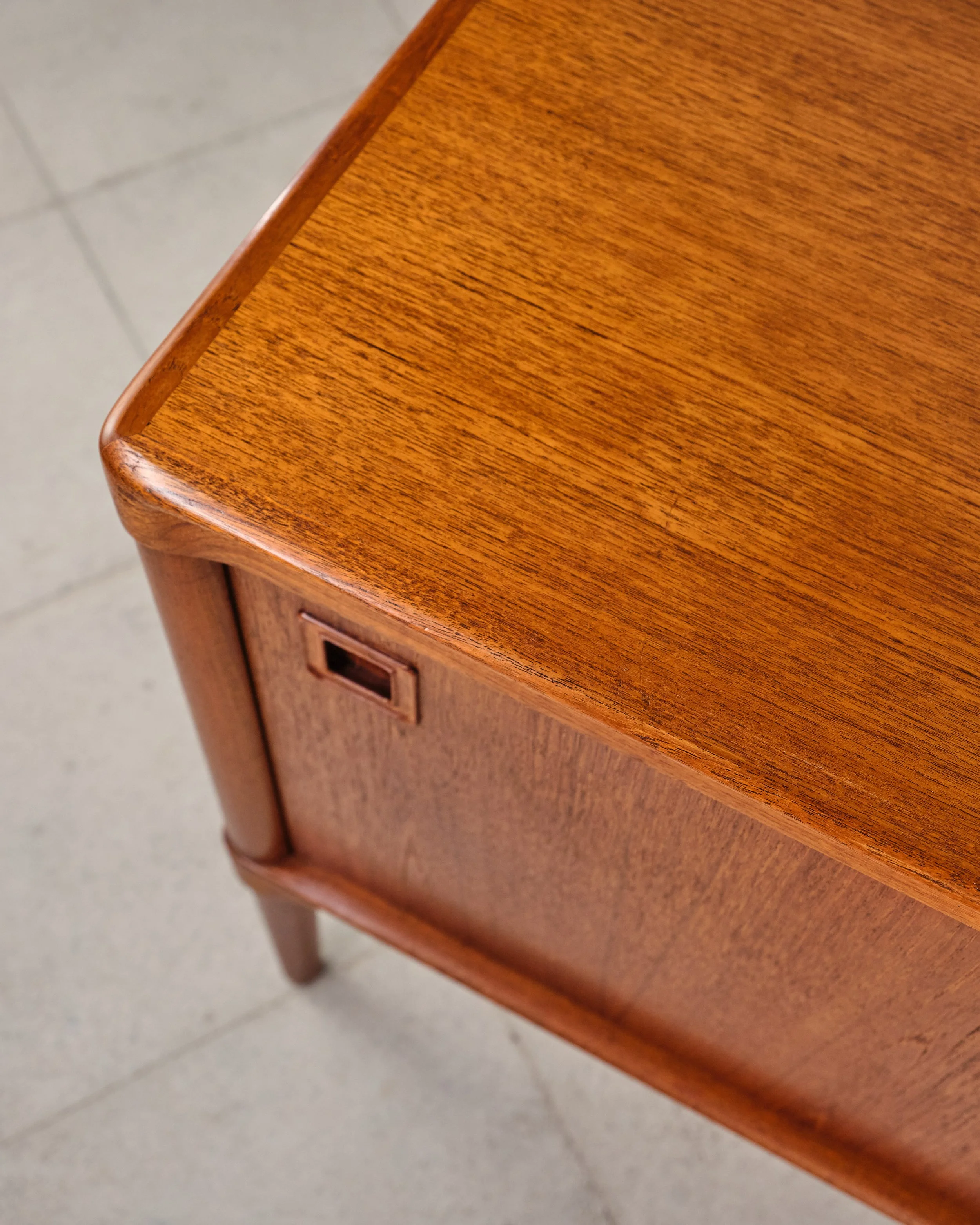 henry-w-klein-credenza-bramin-sideboard-teak-anrichte-mid-century-modern-furniture-mucmodern-39.jpg