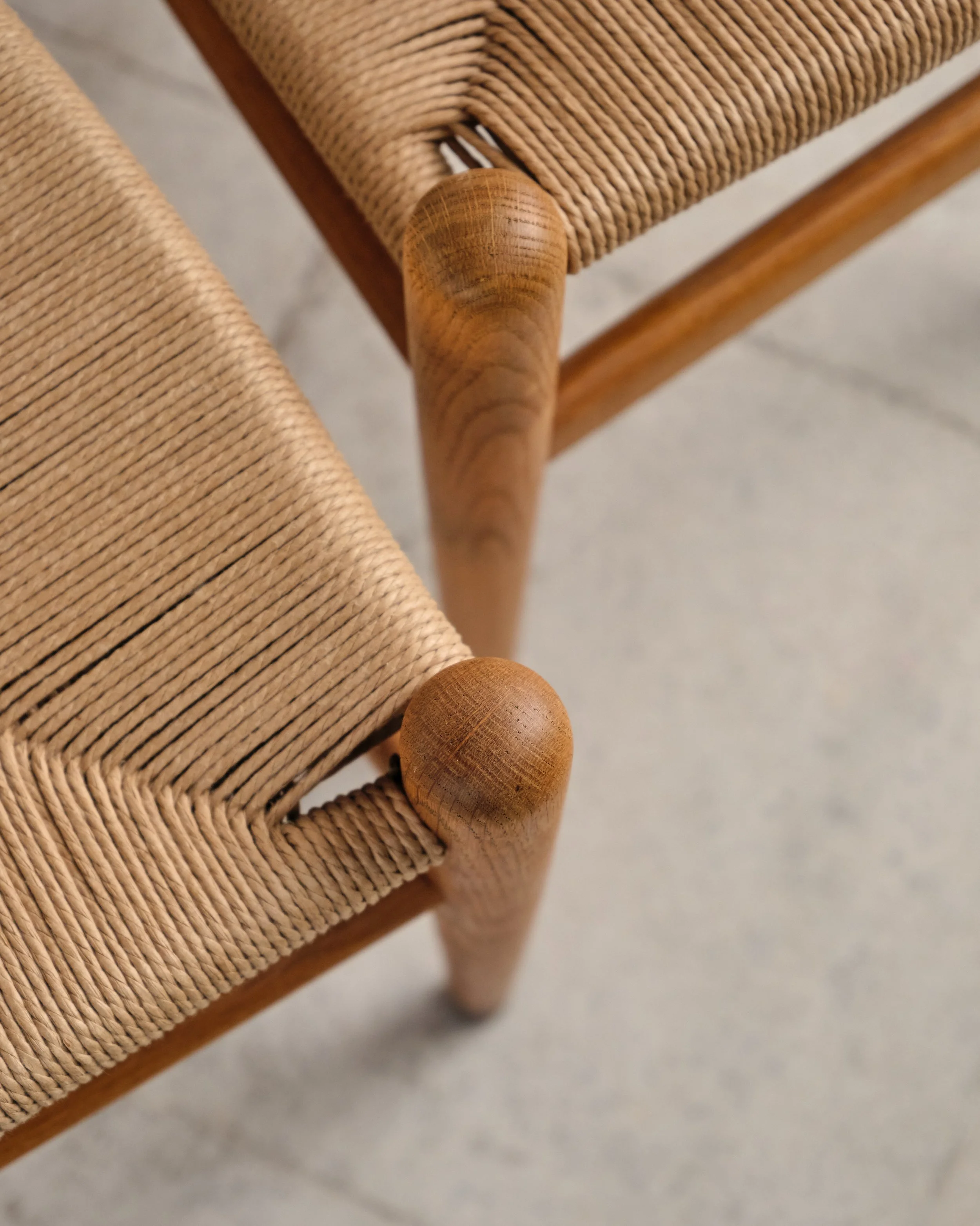 hans-wegner-dining-chairs-eiche-stühle-CH36-carl-hansen-mid-century-modern-furniture-mucmodern-14.jpg