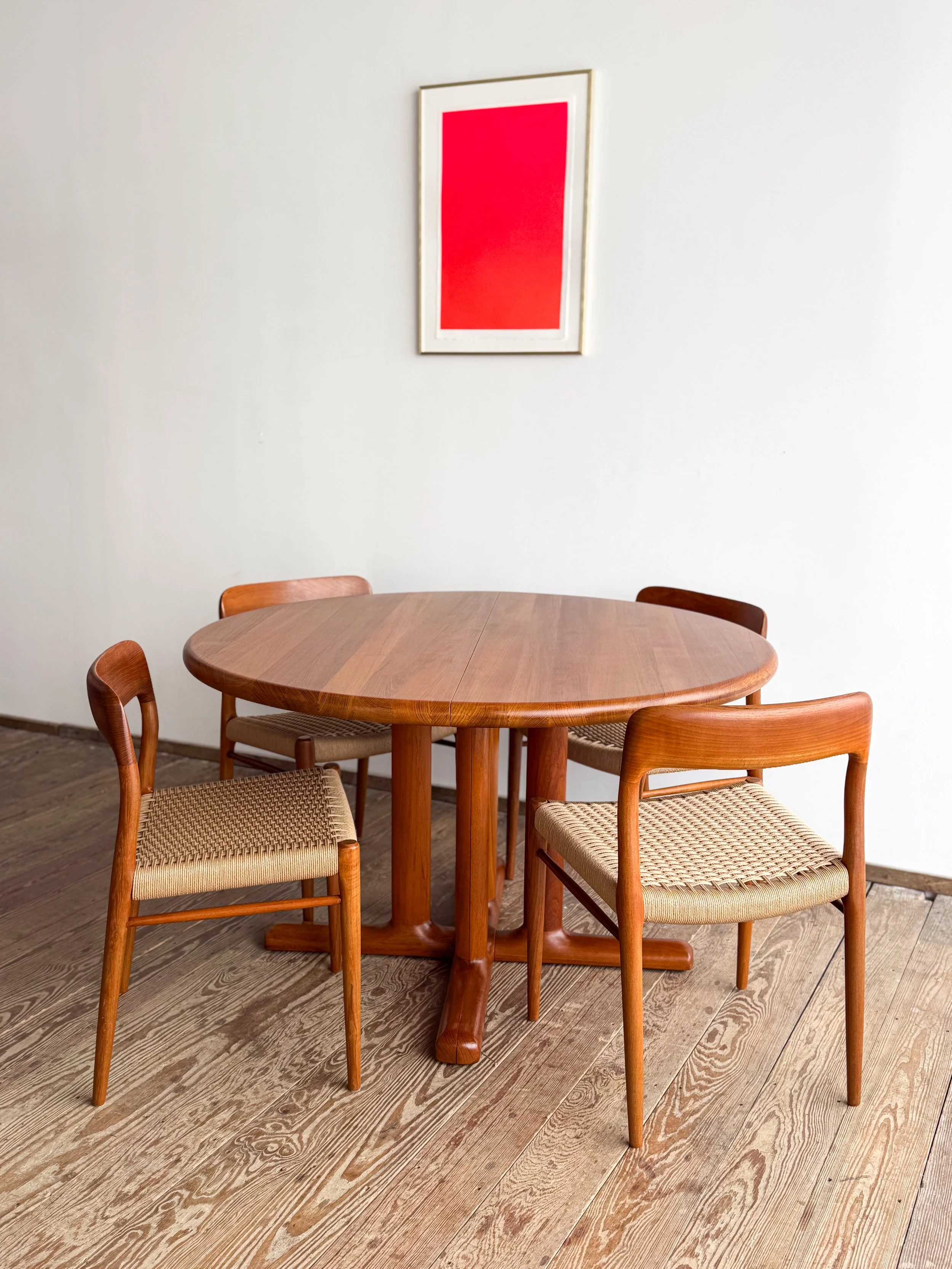 dyrlund-esstisch-rund-ausziehbar-teak-mid-century-modern-furniture-mucmodern-19.jpg