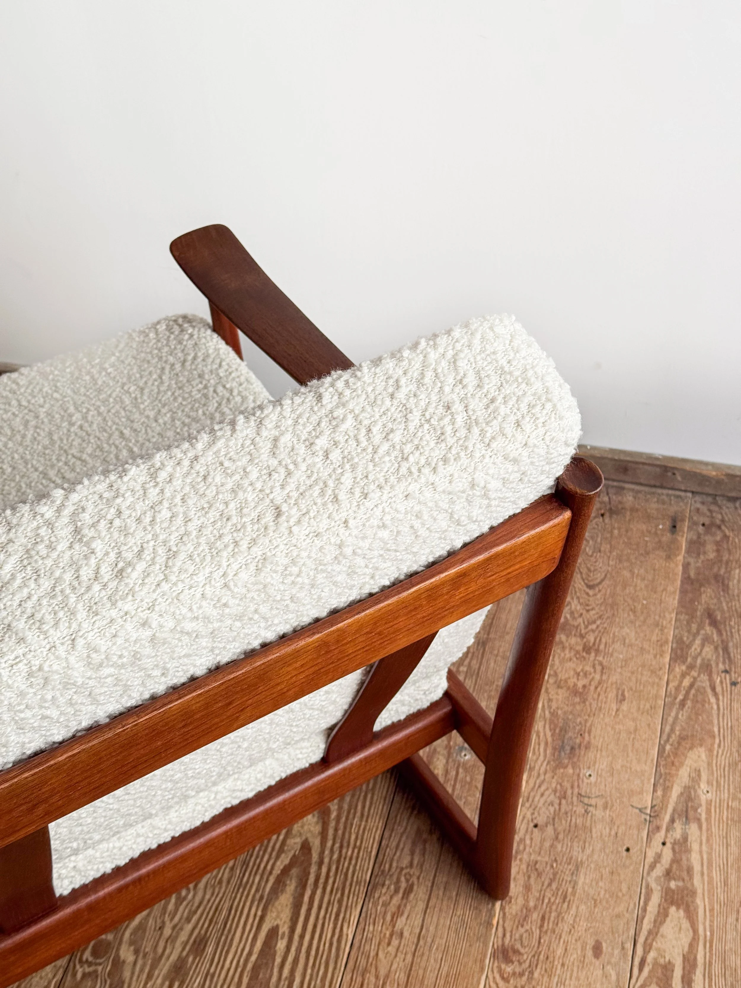 sofa-peter-hvidt-fd130-teak-mid-century-modern-furniture-mucmodern-11.jpg