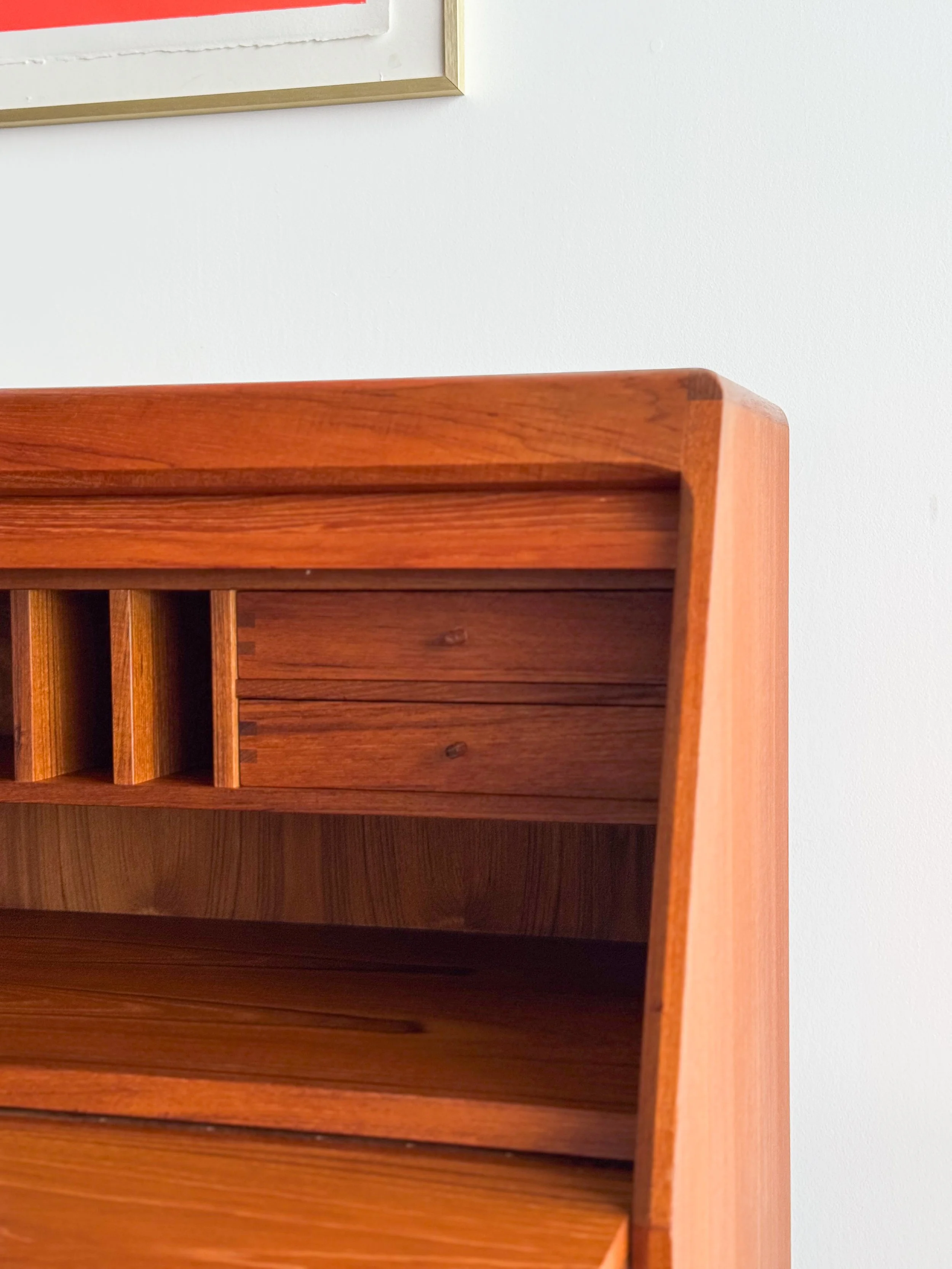 dyrlund-sekretär-secretary-desk-teak-mid-century-modern-furniture-mucmodern-13.jpg