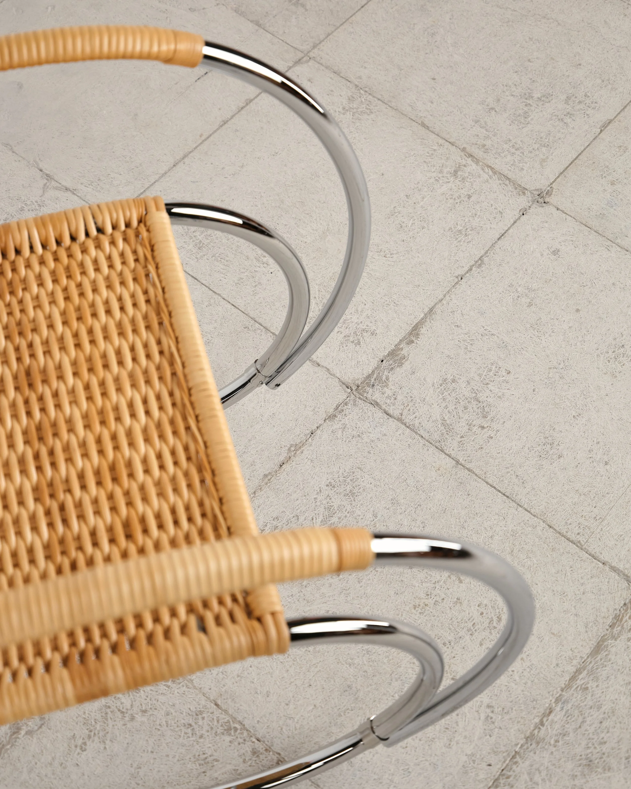 mies-van-der-rohe-MR20-S533RF-thonet-mid-century-modern-furniture-mucmodern-21.jpg