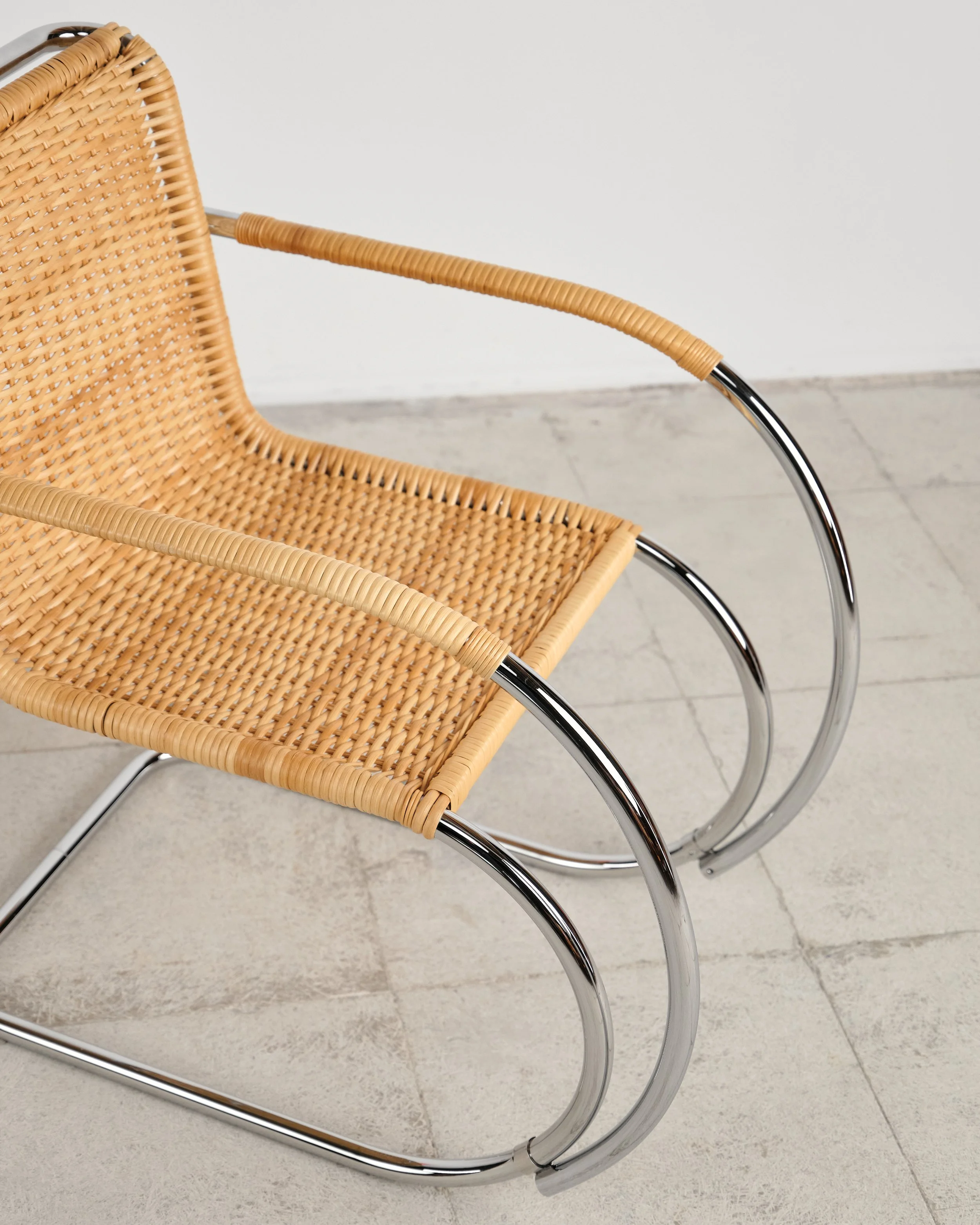 mies-van-der-rohe-MR20-S533RF-thonet-mid-century-modern-furniture-mucmodern-20.jpg