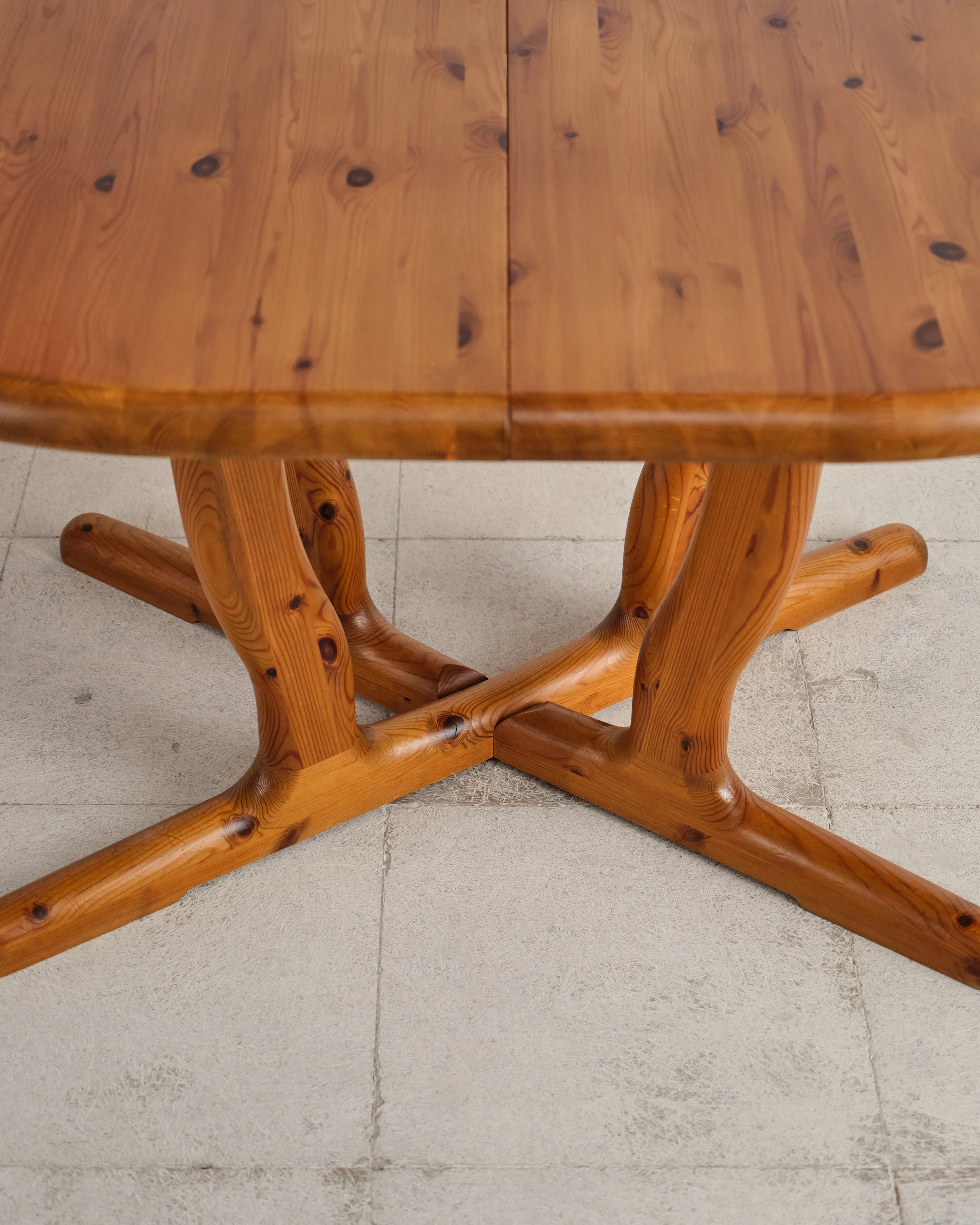 rainer-daumiller-brutalist-dining-table-pine-esstisch-mid-century-modern-furniture-mucmodern-29.jpg
