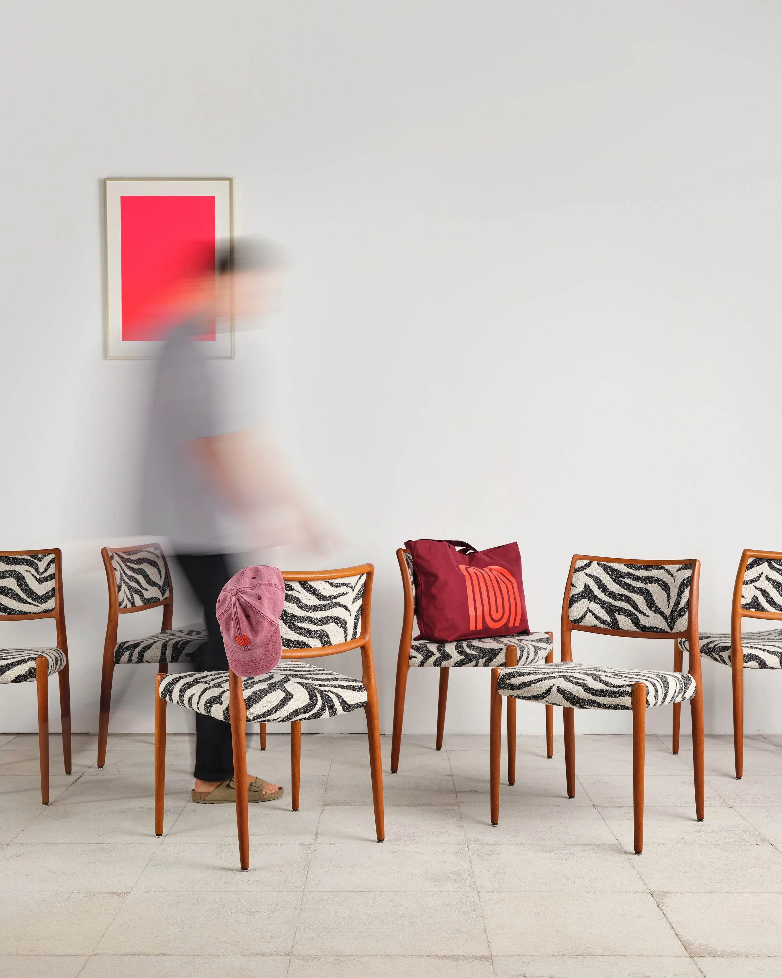 niels-moller-80-teak-chair-stuhl-set-mid-century-modern-furniture-mucmodern-9.jpg