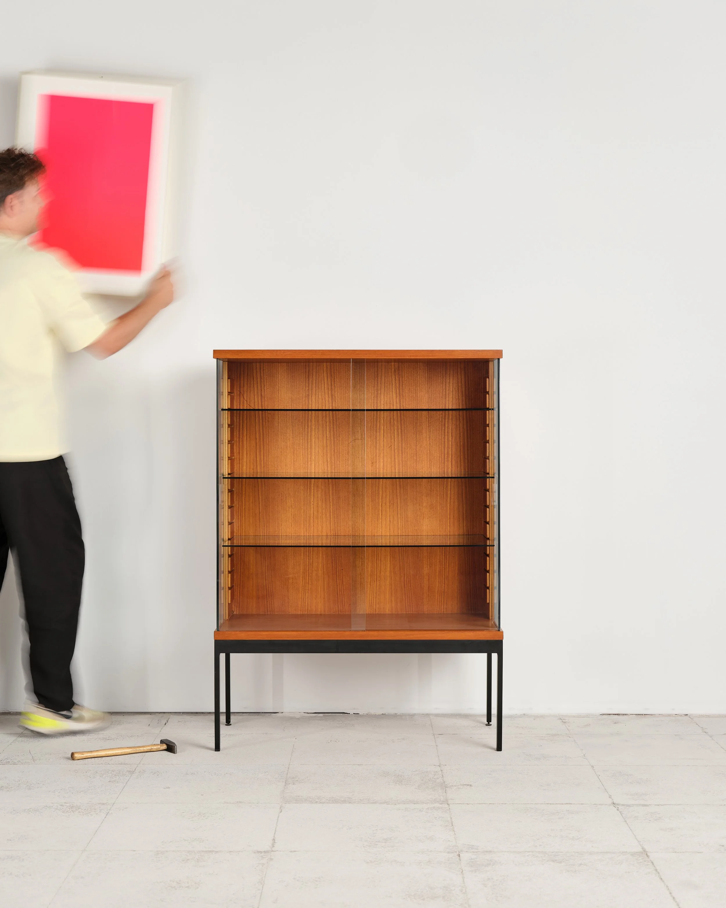 behr-dieter-waeckerlin-vitrine-glas-display-showcase-mid-century-modern-furniture-mucmodern-2.jpg
