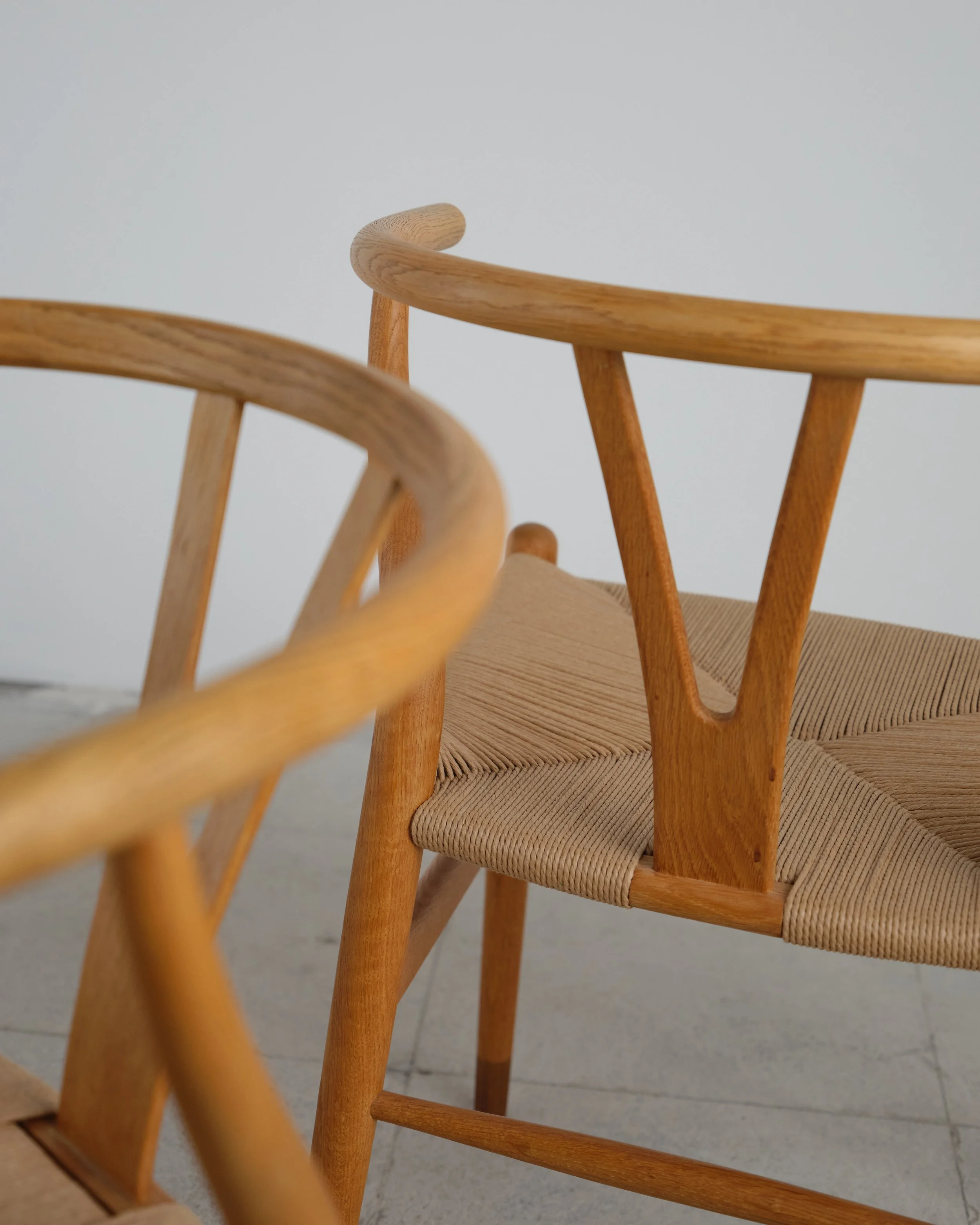 hans-wegner-dining-y-chairs-eiche-stühle-carl-hansen-mid-century-modern-furniture-mucmodern-18.jpg