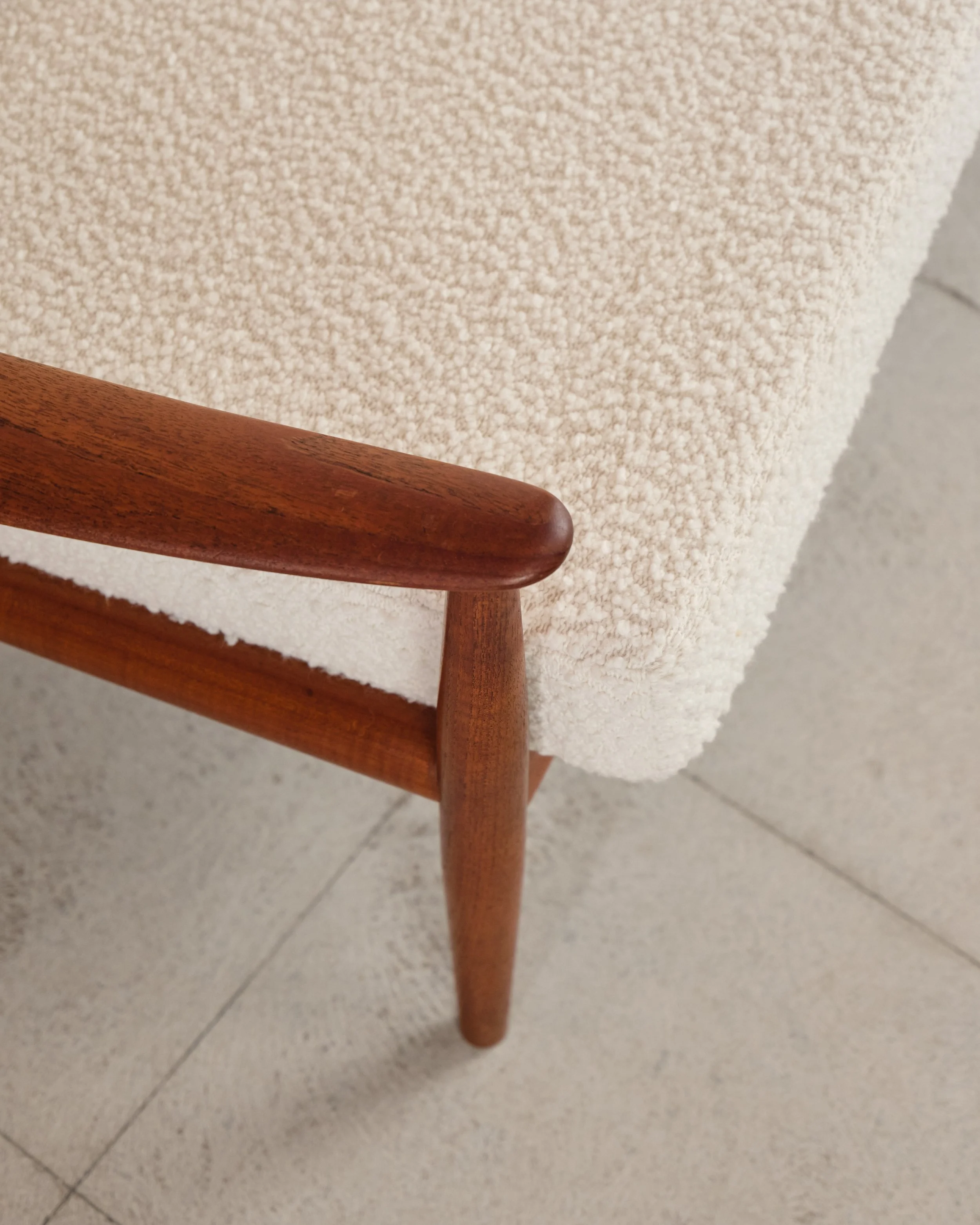 sofa-grete-jalk-teak-france-son-mid-century-modern-furniture-mucmodern-17.jpg