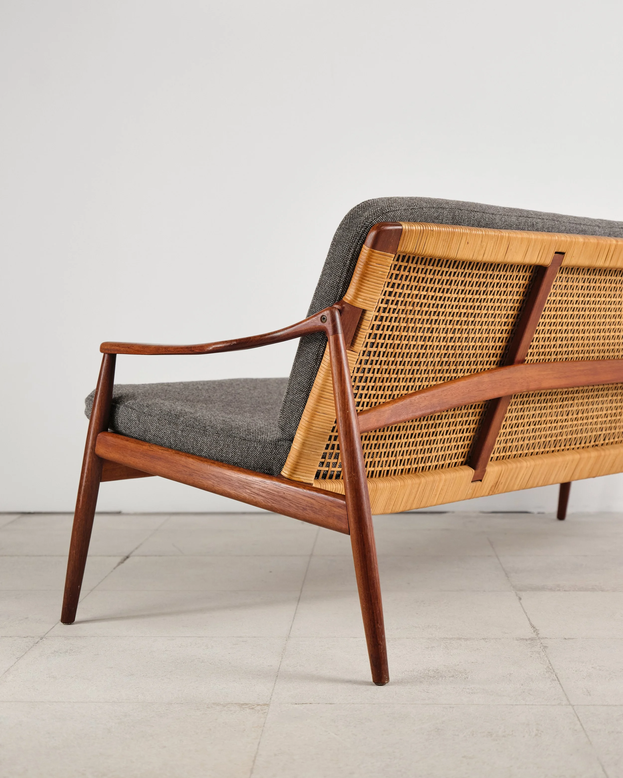 sofa-bench-hartmut-lohmeyer-teak-mid-century-modern-furniture-mucmodern-36.jpg