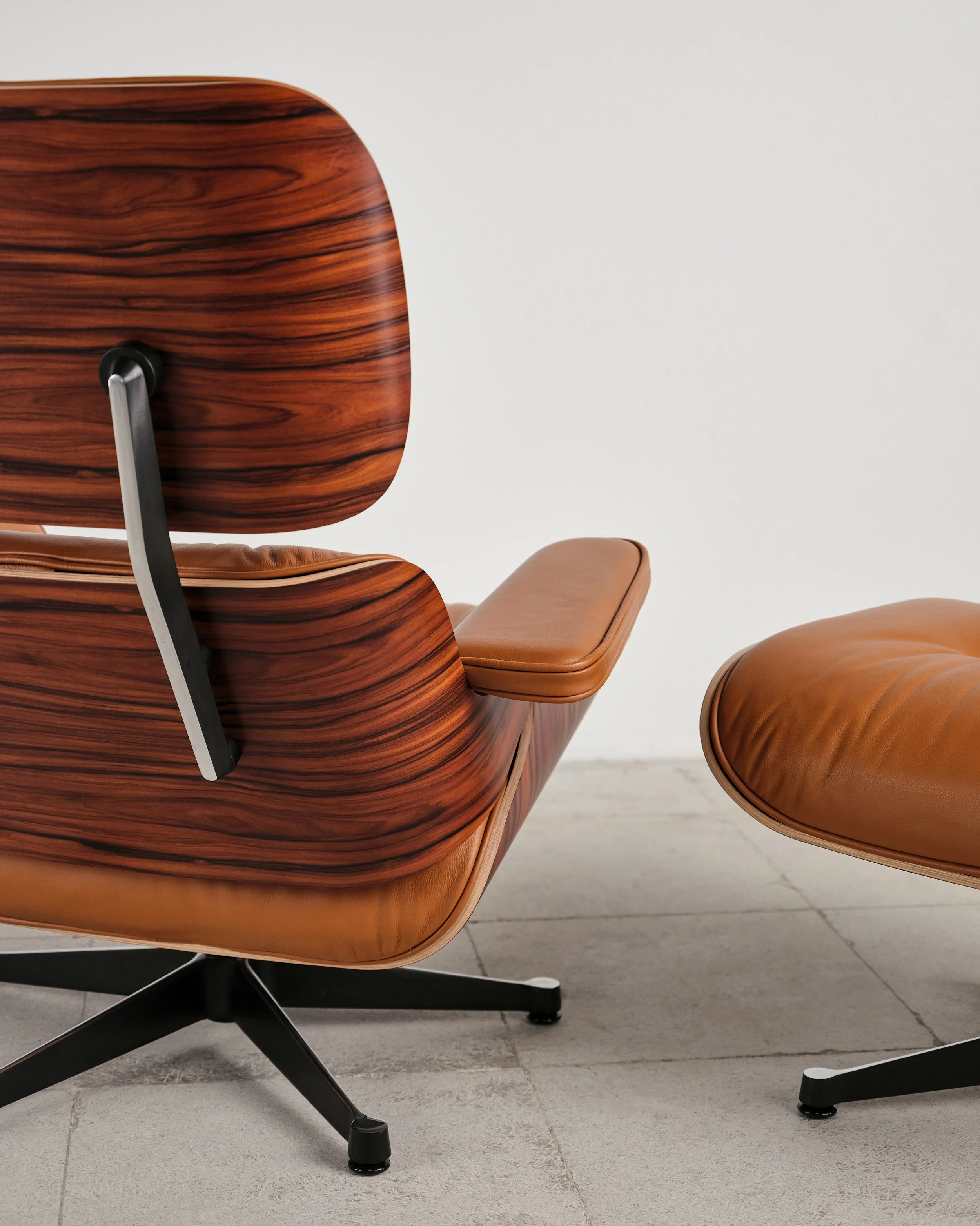 eames-lounge-chair-ottoman-rosewood-palisander-vitra-mid-century-modern-furniture-mucmodern-19.jpg