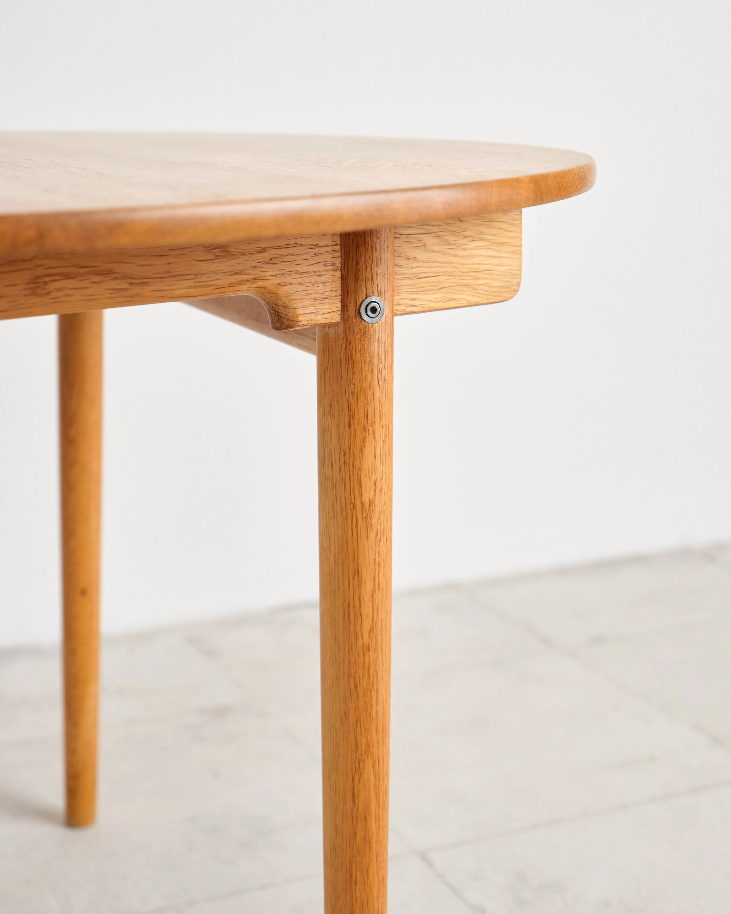 hans-wegner-dining-table-esstisch-CH337-carl-hansen-mid-century-modern-furniture-mucmodern-21.jpg