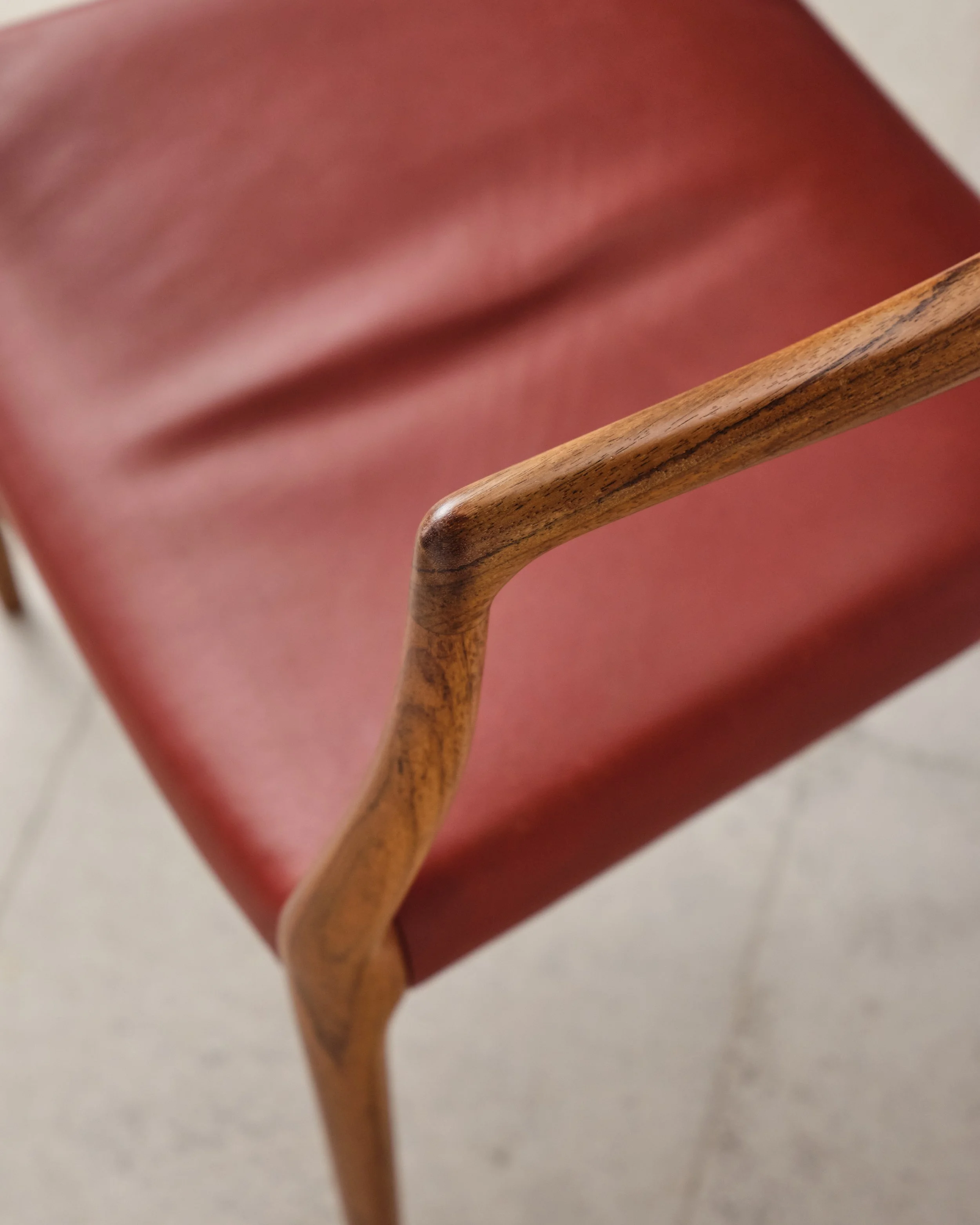 niels-moller-armchair-chair-65-rosewood-mid-century-modern-furniture-mucmodern-24.jpg