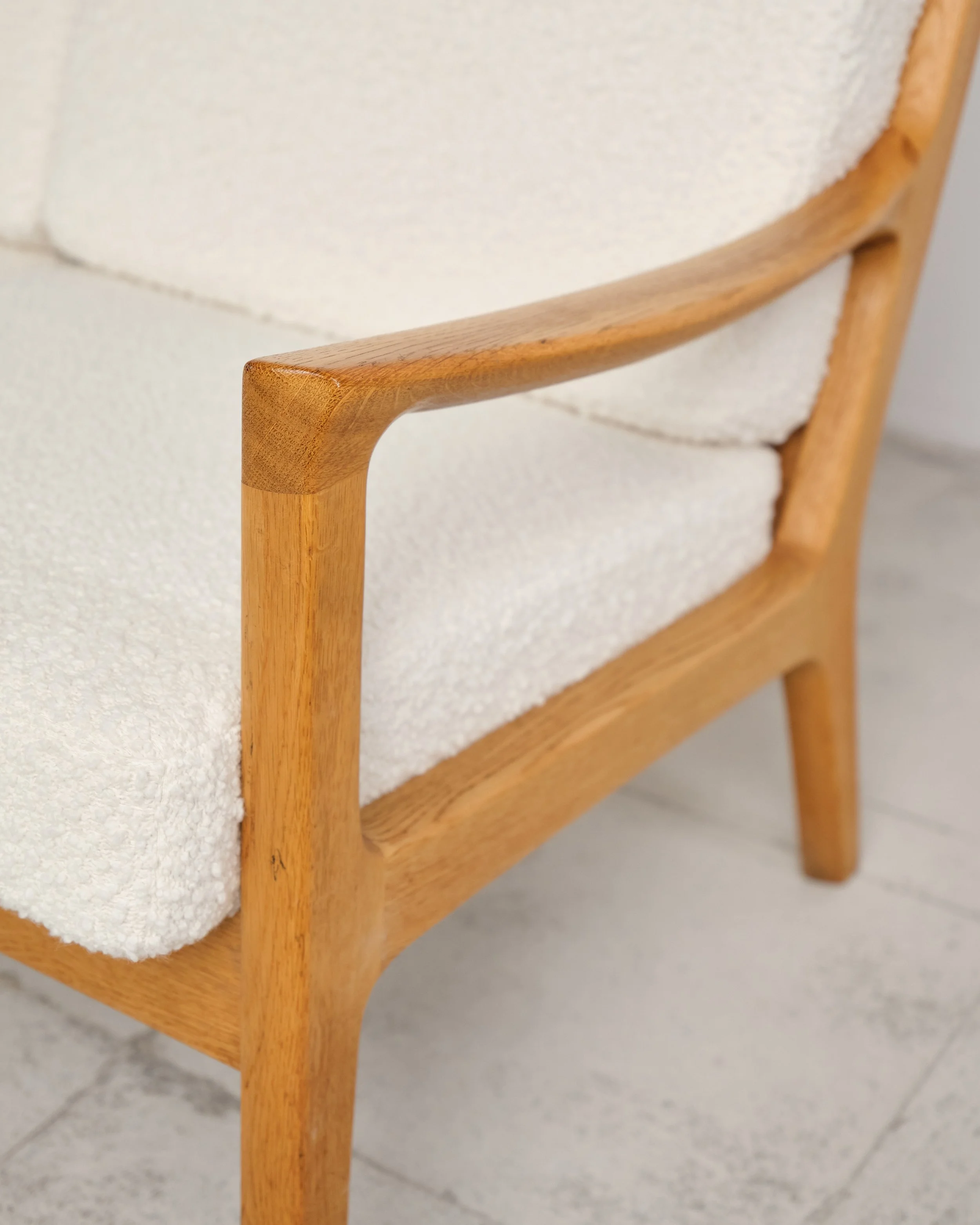 ole-wanscher-sofa-oak-eiche-white-mid-century-modern-furniture-mucmodern-15.jpg