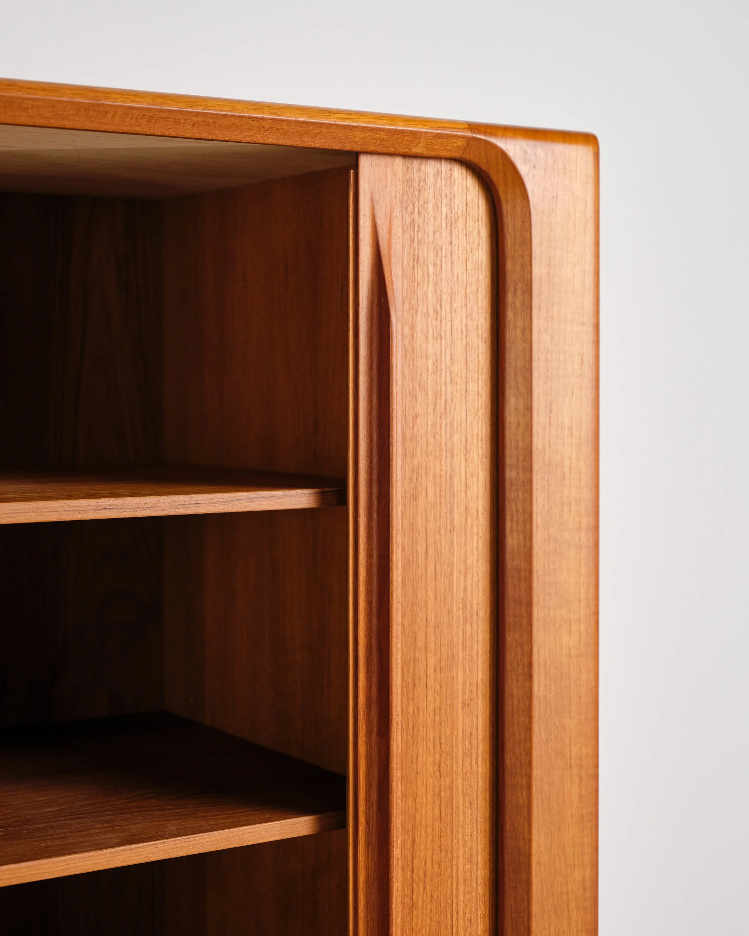 bernhard-pedersen-highboard-bps-mid-century-modern-furniture-mucmodern-27.jpg