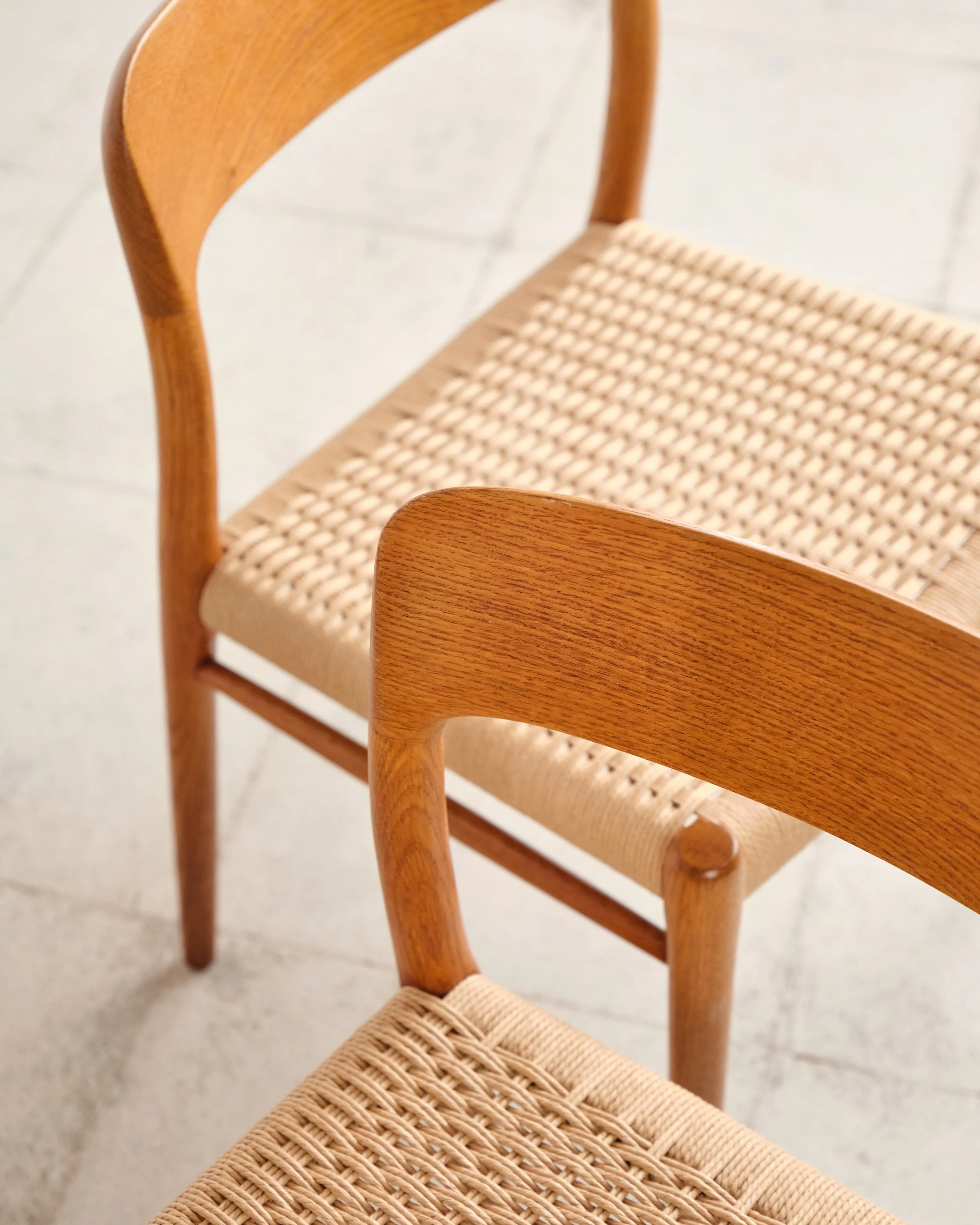 niels-moller-chairs-75-oak-mid-century-modern-furniture-mucmodern-12.jpg