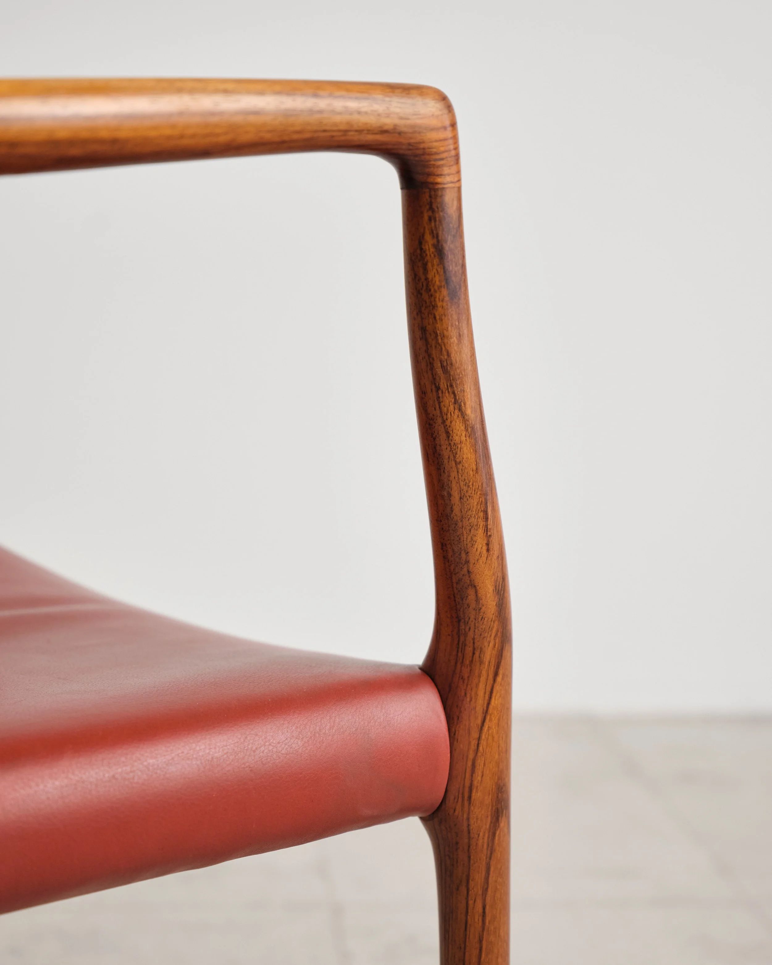 niels-moller-armchair-chair-65-rosewood-mid-century-modern-furniture-mucmodern-26.jpg