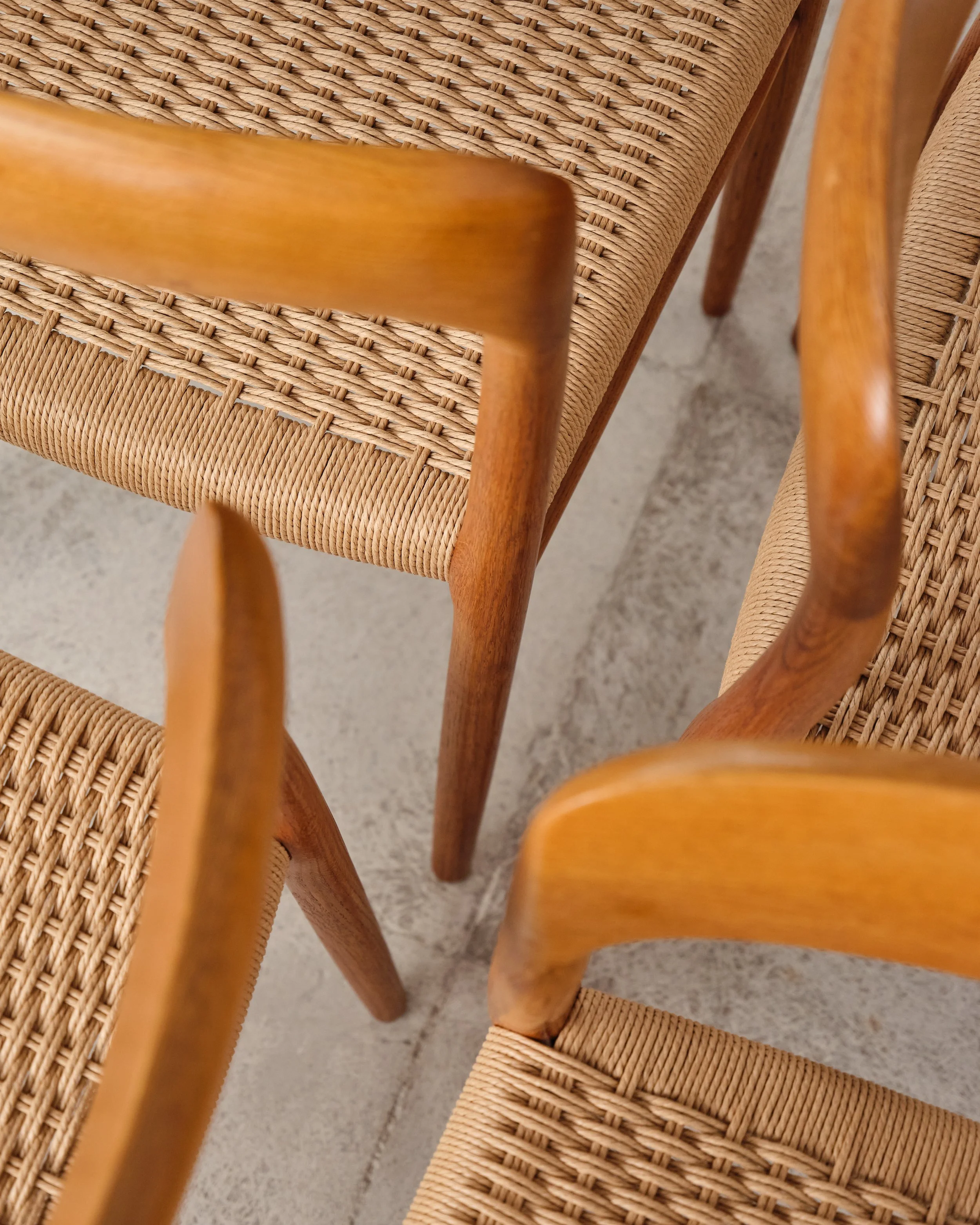 niels-moller-chairs-75-oak-mid-century-modern-furniture-mucmodern-17.jpg