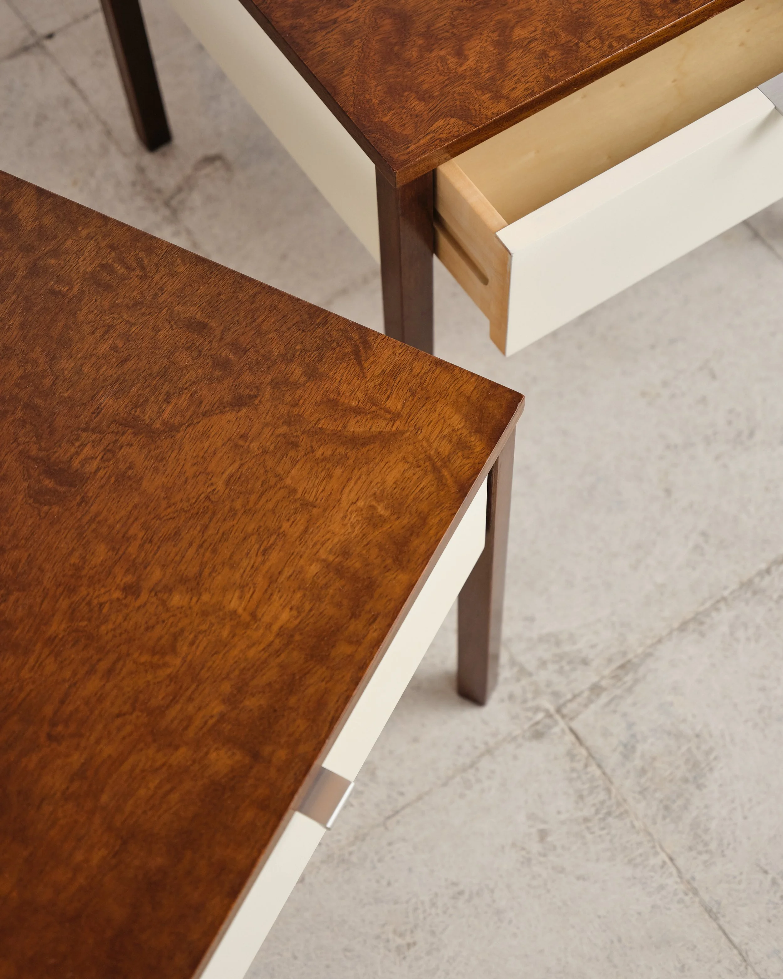 florence-knoll-international-bedside-table-nightstand-mid-century-modern-furniture-mucmodern-18.jpg