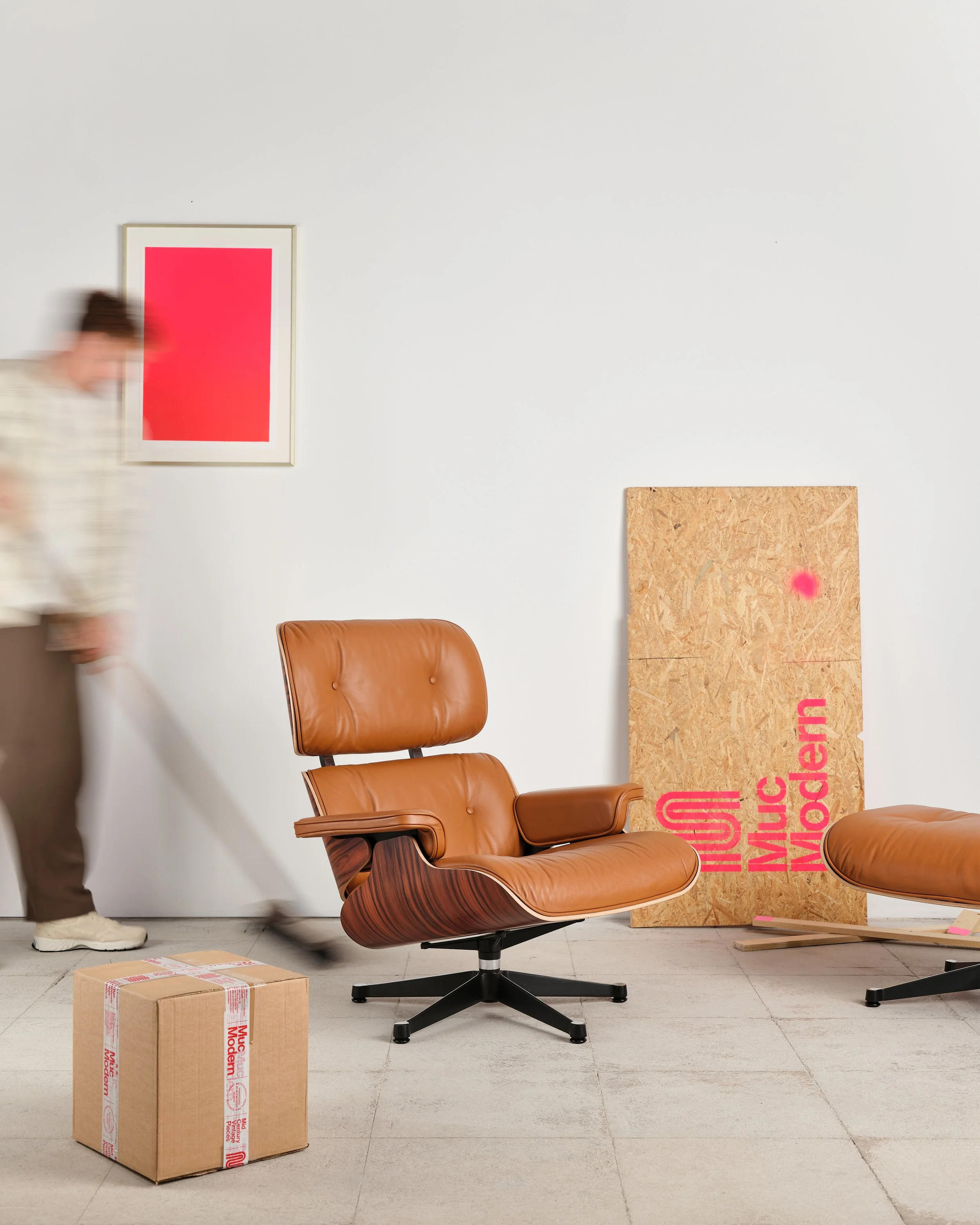 eames-lounge-chair-ottoman-rosewood-palisander-vitra-mid-century-modern-furniture-mucmodern-9.jpg