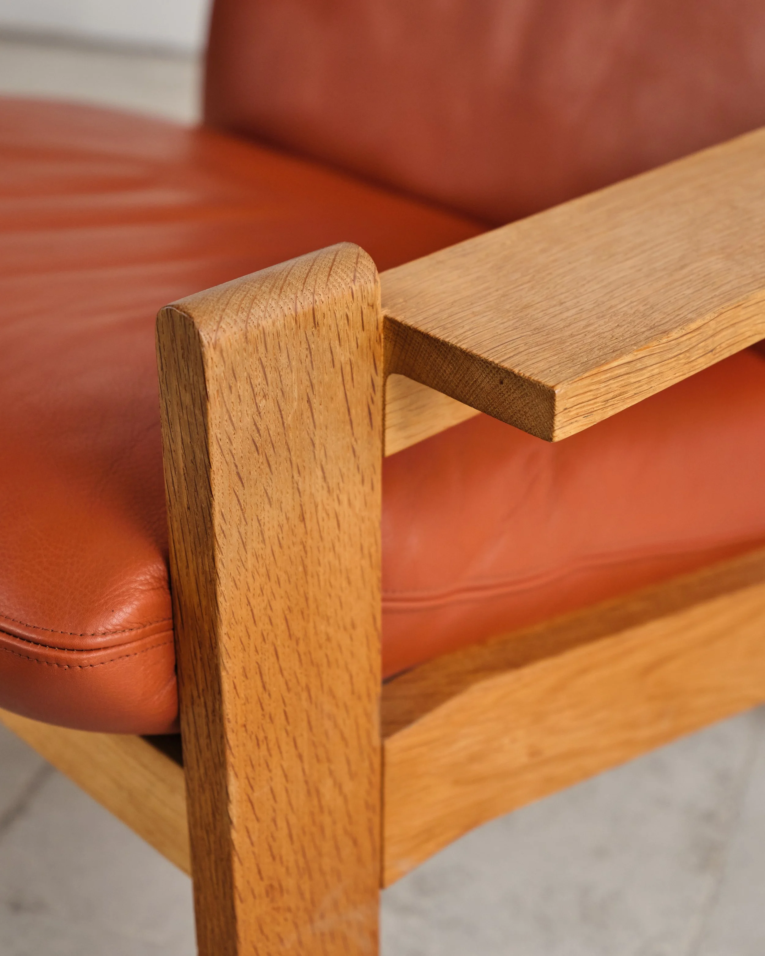 Tage-Poulsen-lounge-chairs-set-ottoman-mid-century-modern-furniture-mucmodern-17.jpg
