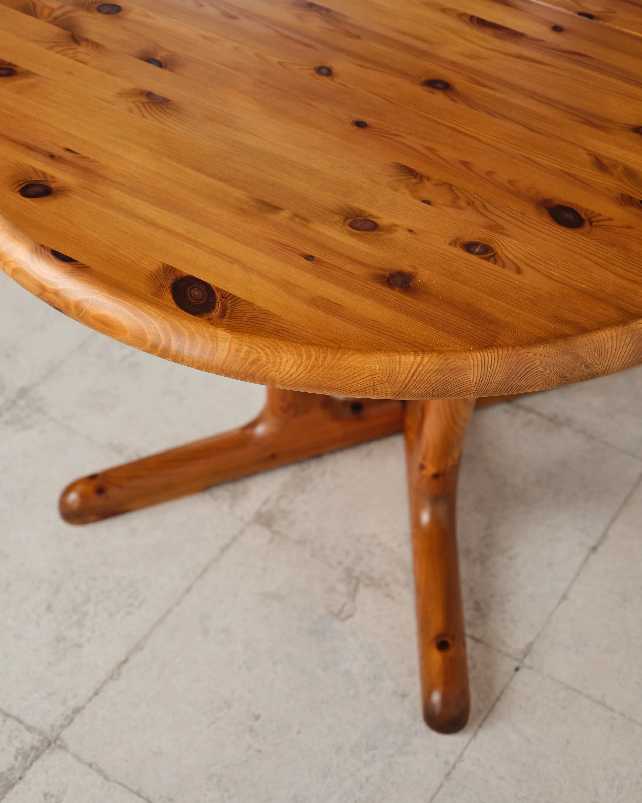 rainer-daumiller-brutalist-dining-table-pine-esstisch-mid-century-modern-furniture-mucmodern-27.jpg