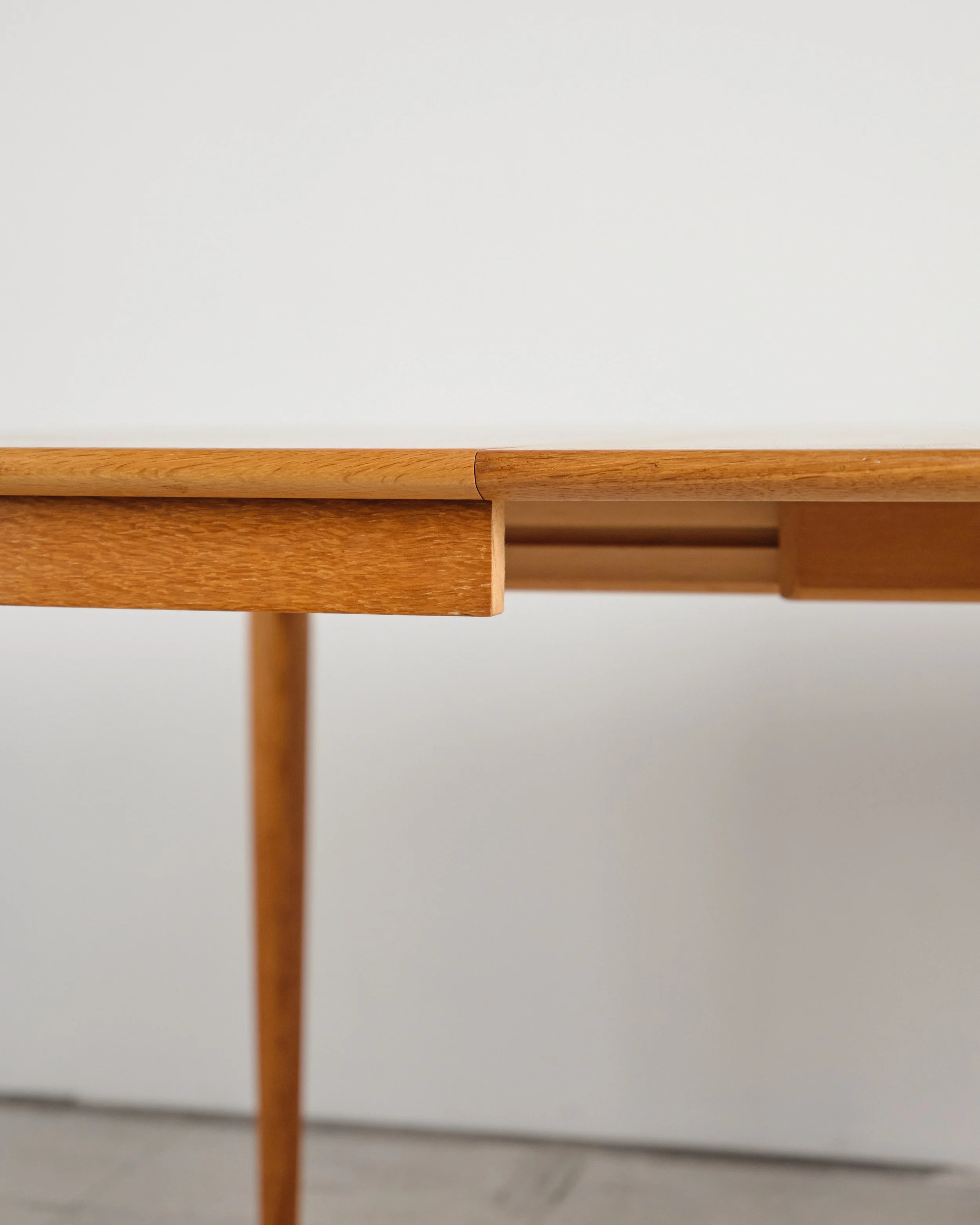 eiche-esstisch-tisch-oak-dining-table-teak-skovmand-andersen-mid-century-modern-furniture-mucmodern-22.jpg