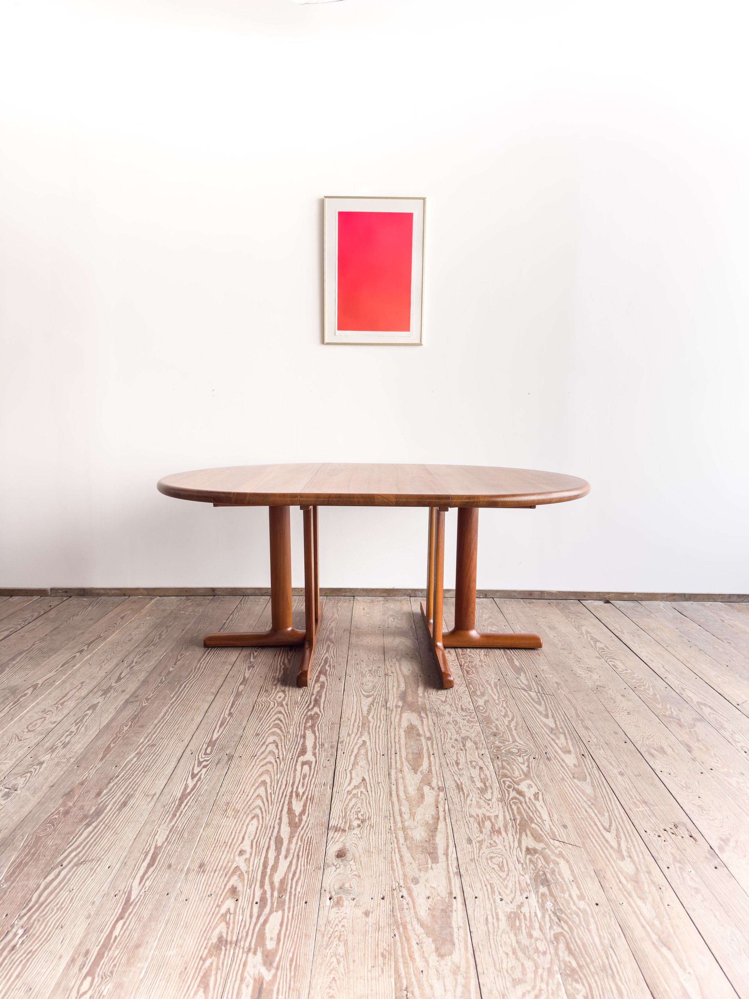 dyrlund-esstisch-rund-ausziehbar-teak-mid-century-modern-furniture-mucmodern-5.jpg